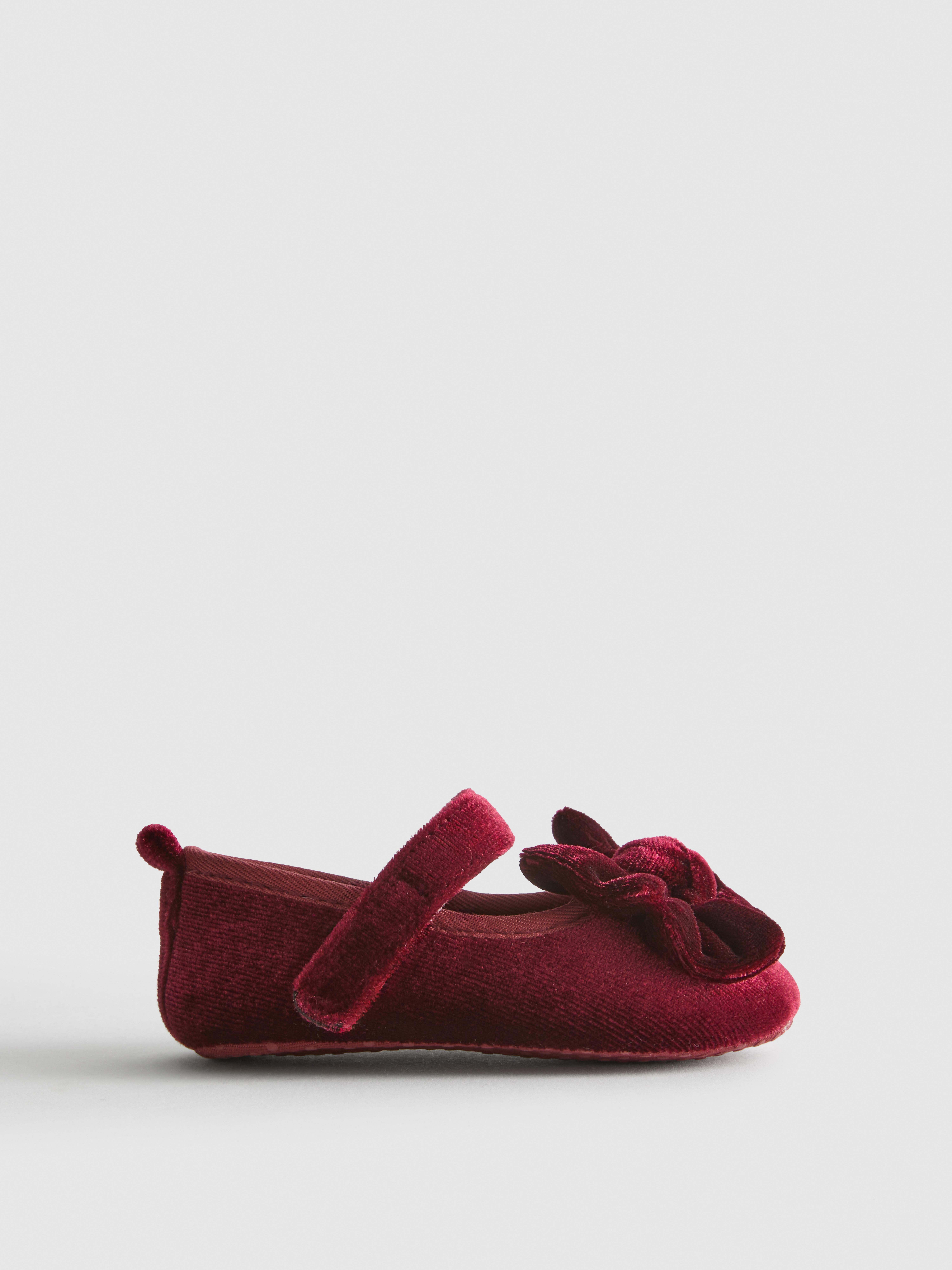 0-18mths | Newborn Velvet Ballet Pumps