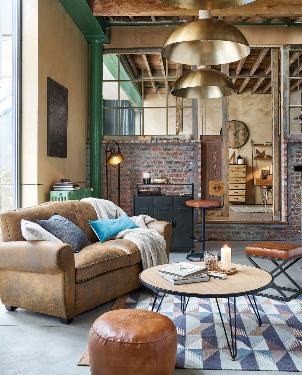 - Coussin en velours bleu canard 30x50