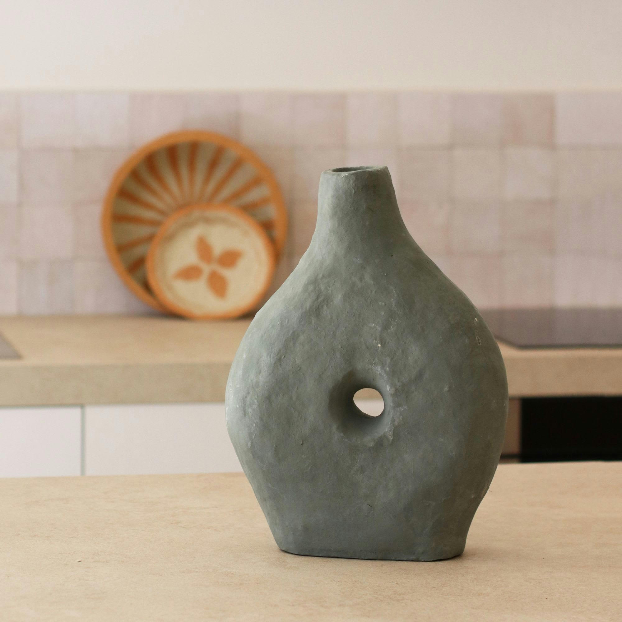 NUBIE - Vase en papier maché kaki