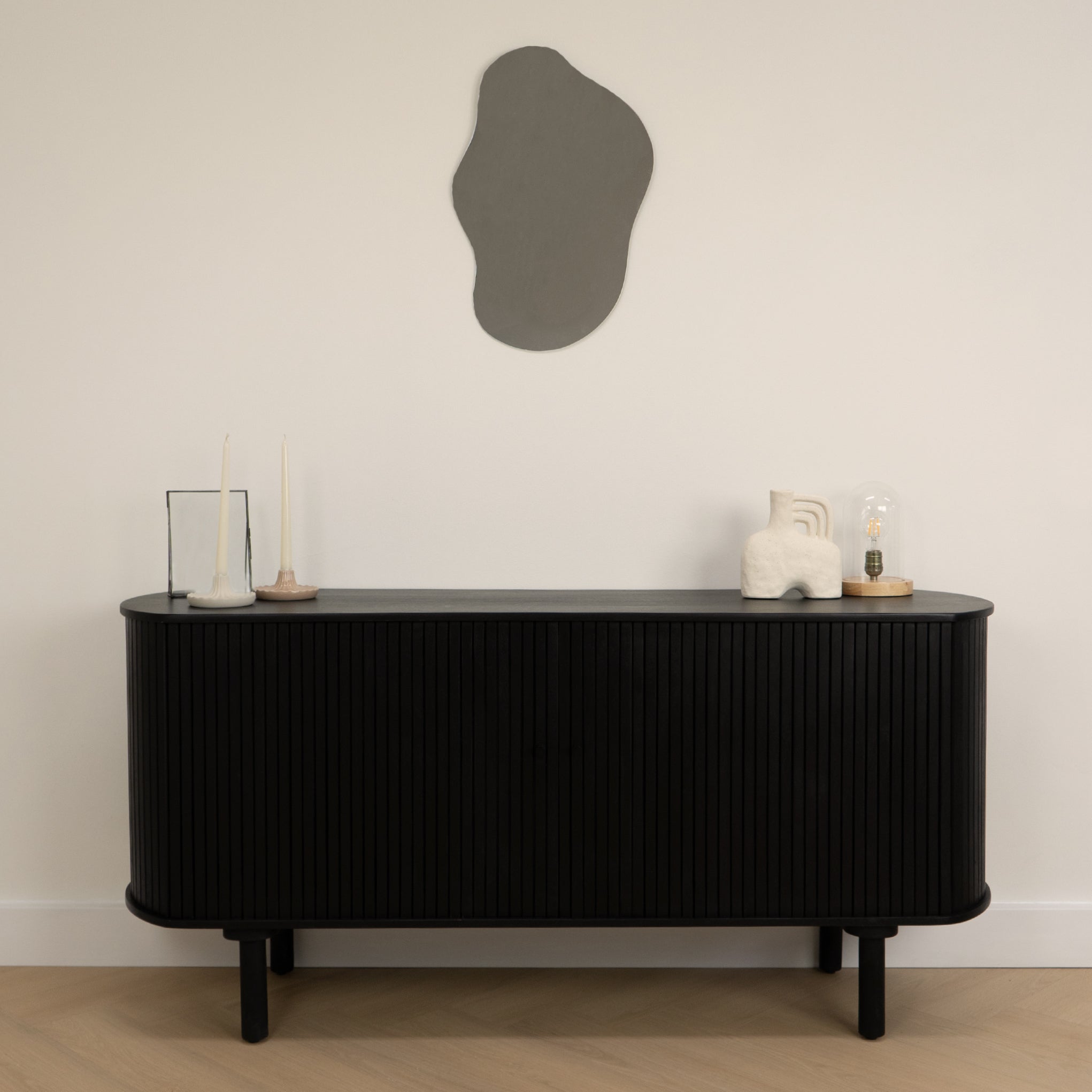 Lewis & Loft Dressoir Livia - FSC® mangohout - 160 cm - Zwart