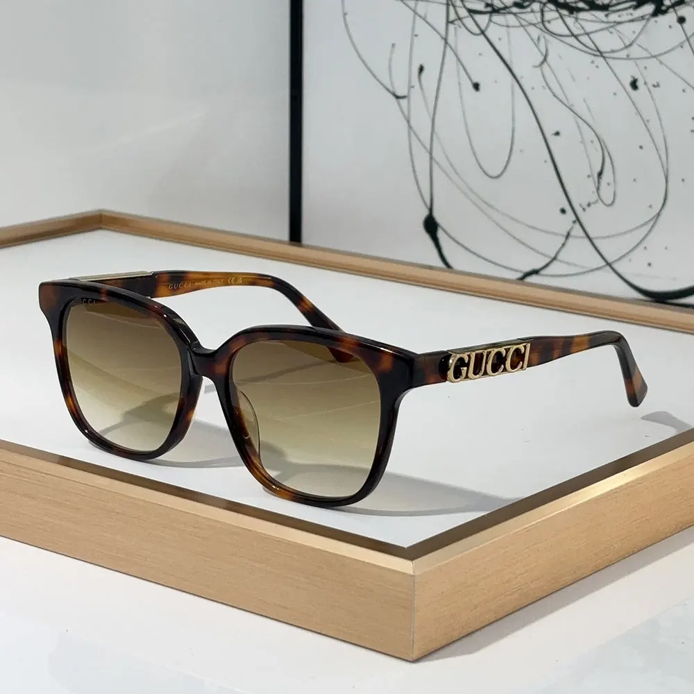 Gucci  Mirror leg Logo sunglasses