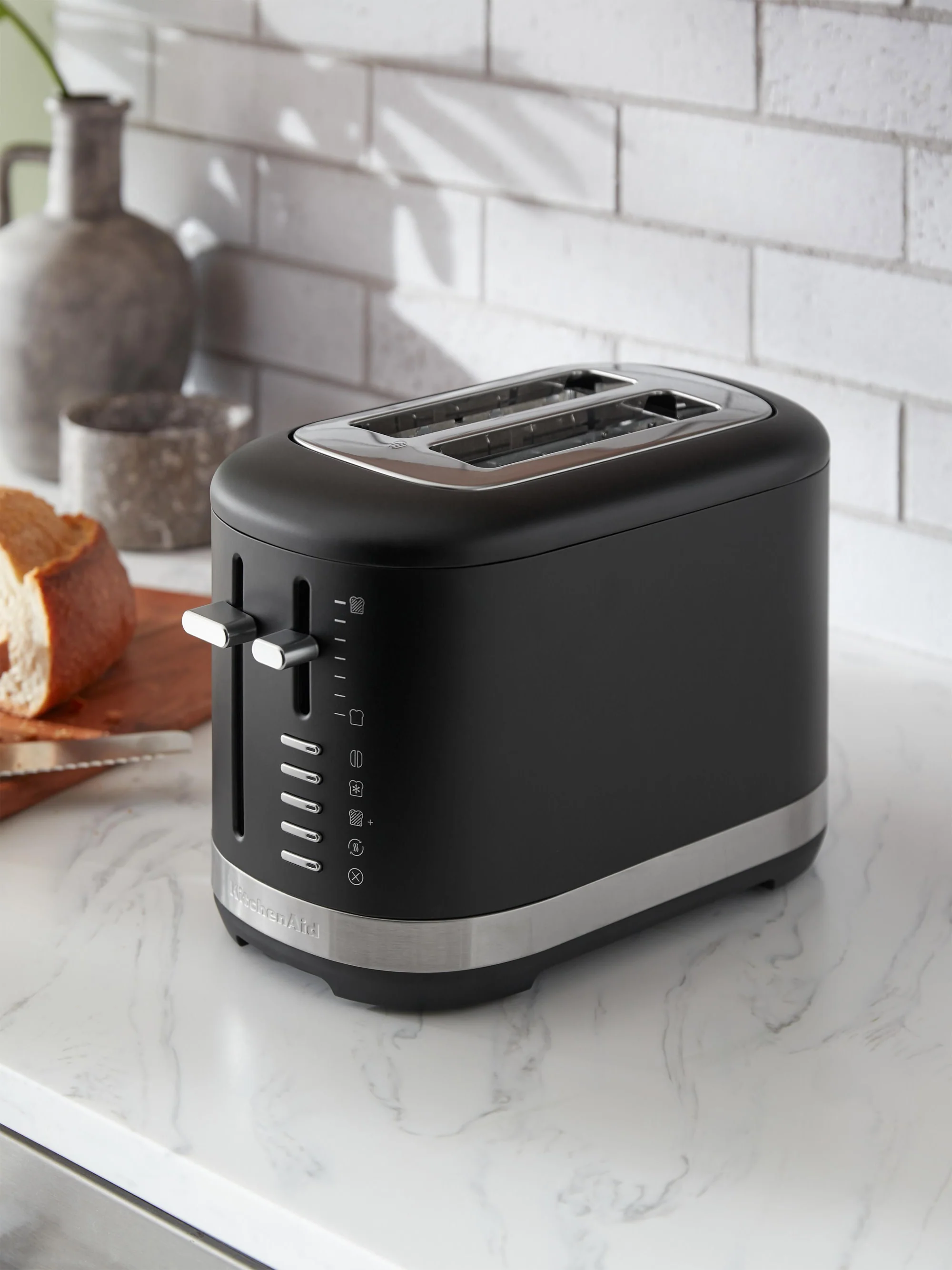 Toaster Almond