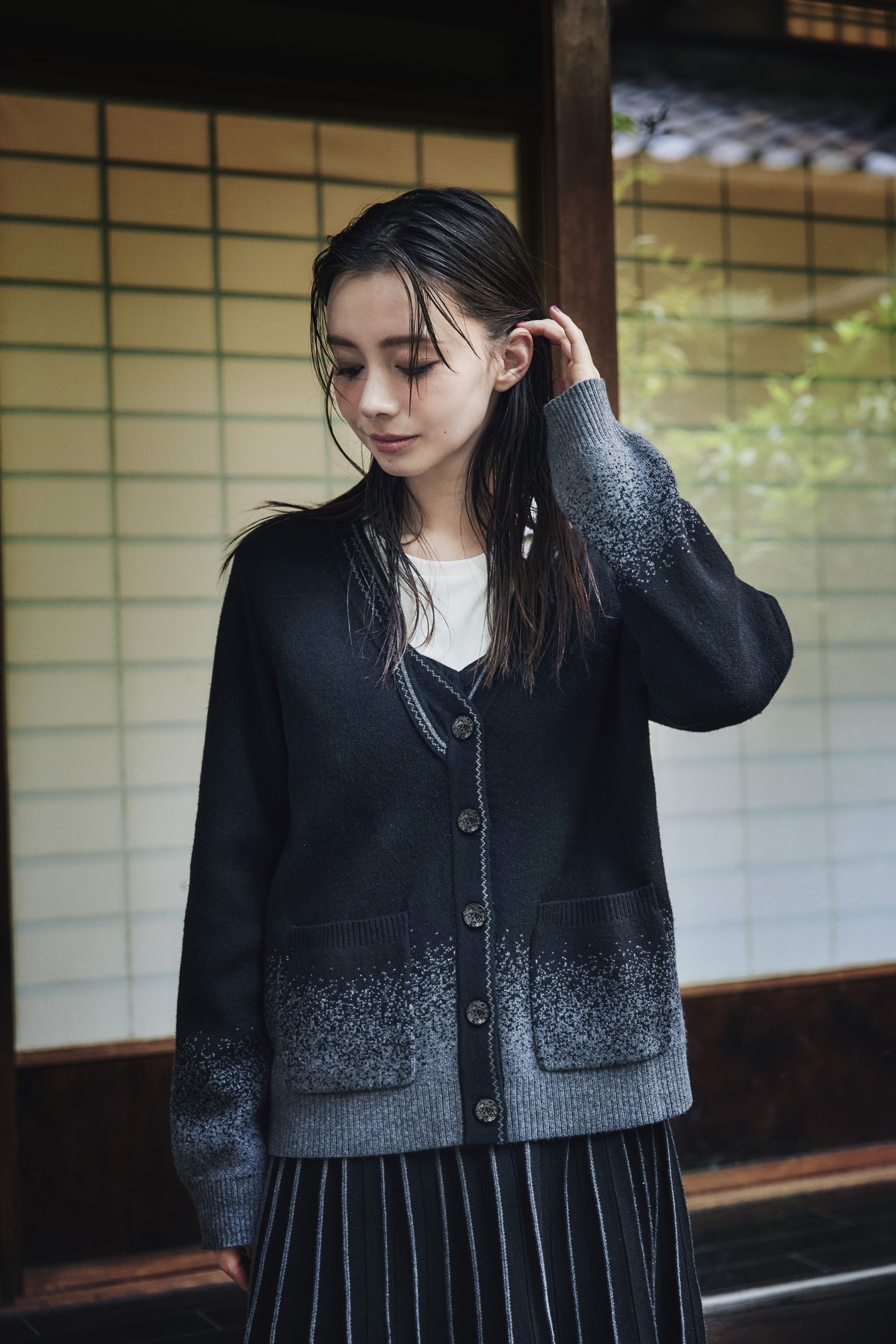 Contrast-stitch Cardigan - 25WDJ276U