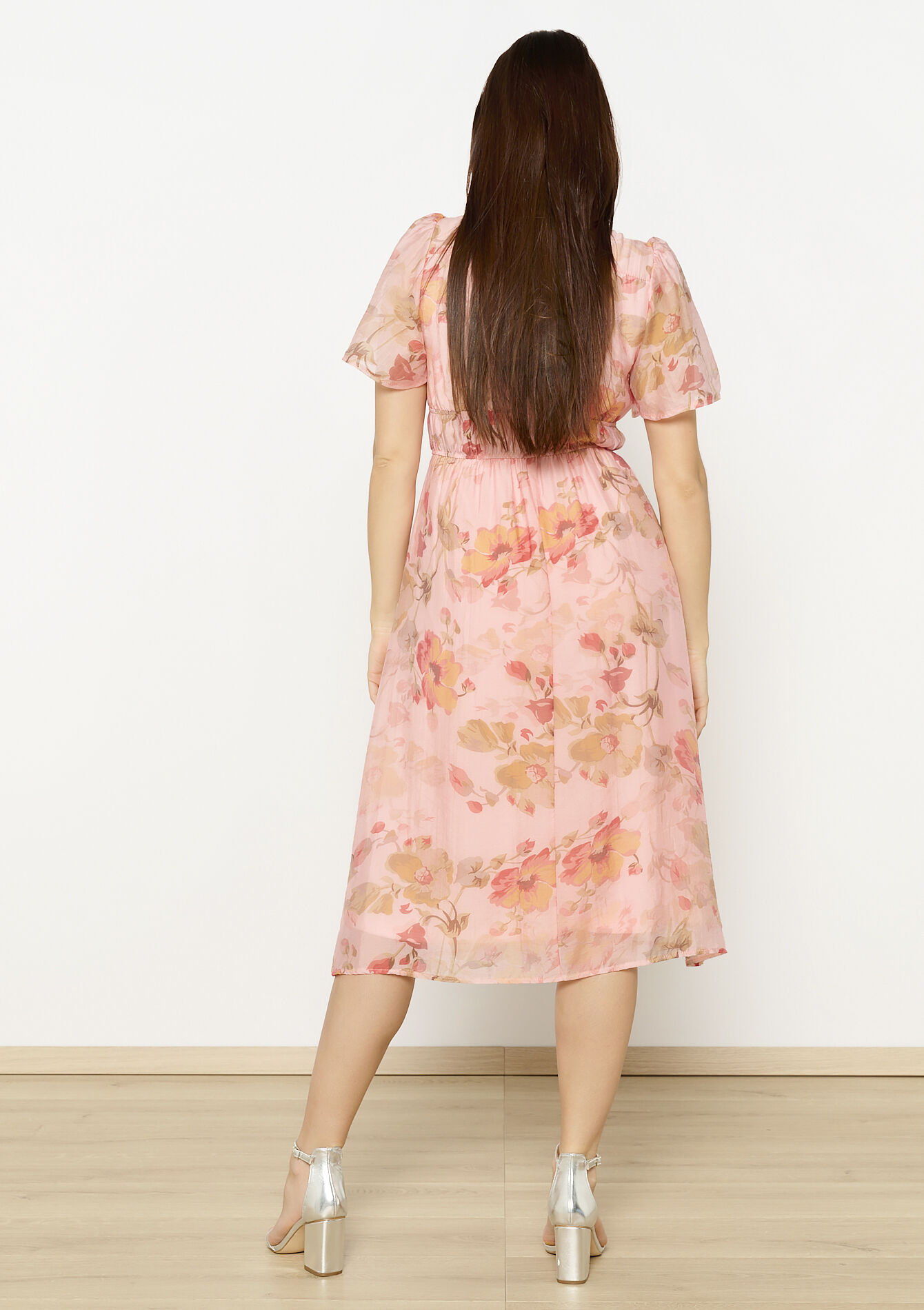 Bloemenjurk met smokwerk