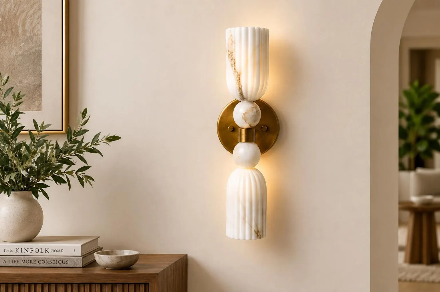 Alabaster Wall Sconce, Natural Alabaster Wall Light, Luxury Wall Lamp, Handmade Stone Sconce, Modern Bedroom Light, Warm Ambient Lighting
