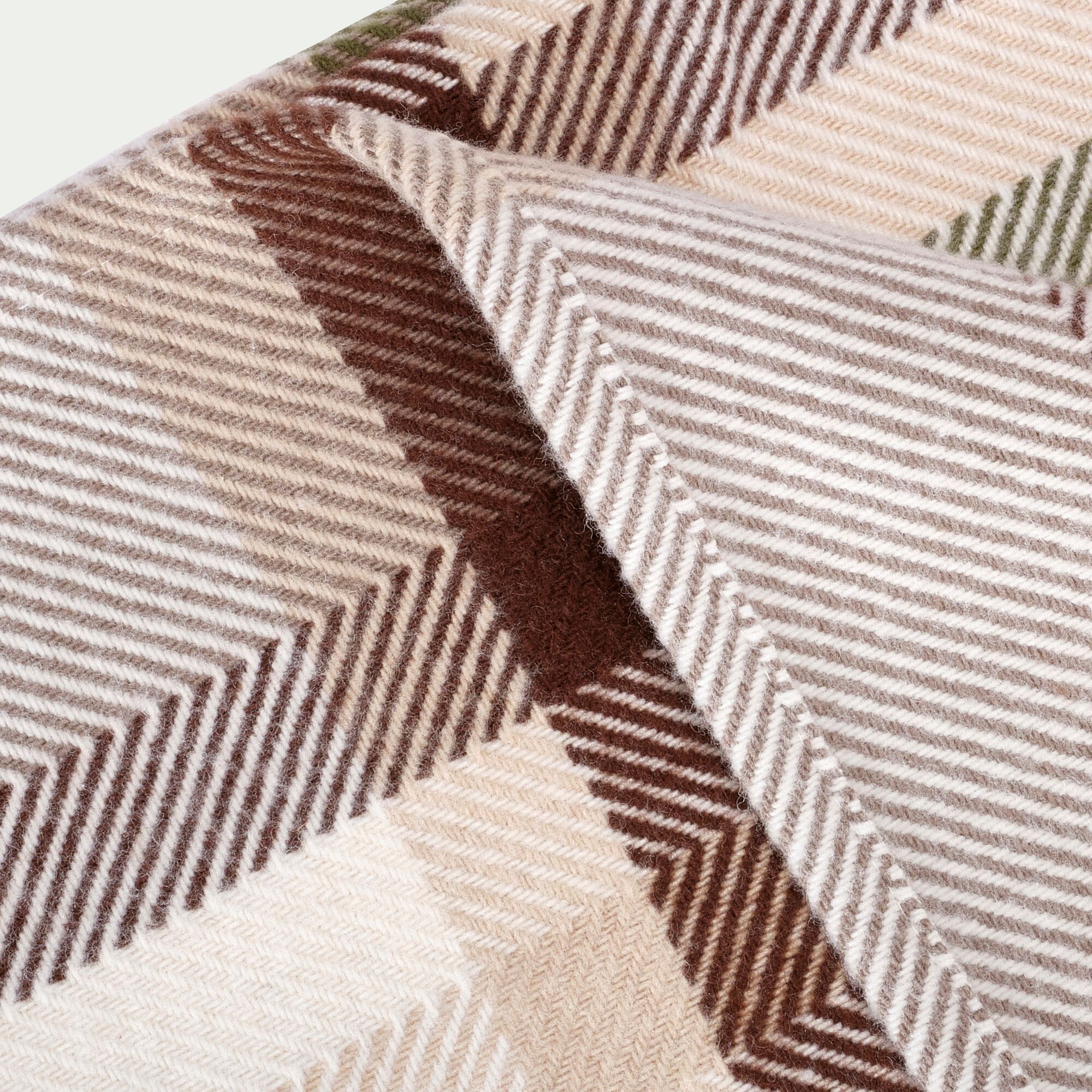 CESIL - Plaid en laine et coton à carreaux finition franges 170x127cm - marron