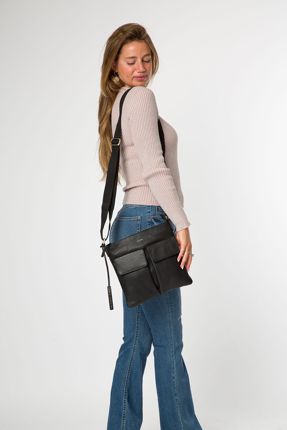 Pure Luxuries London Elodie' Leather Cross Body Bag