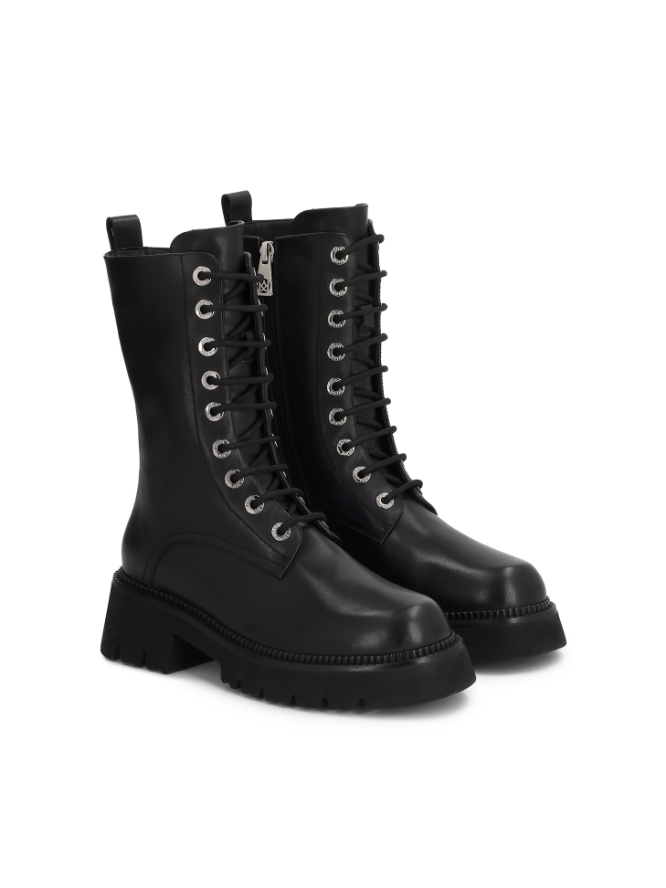 Leather boots with lace-up upper