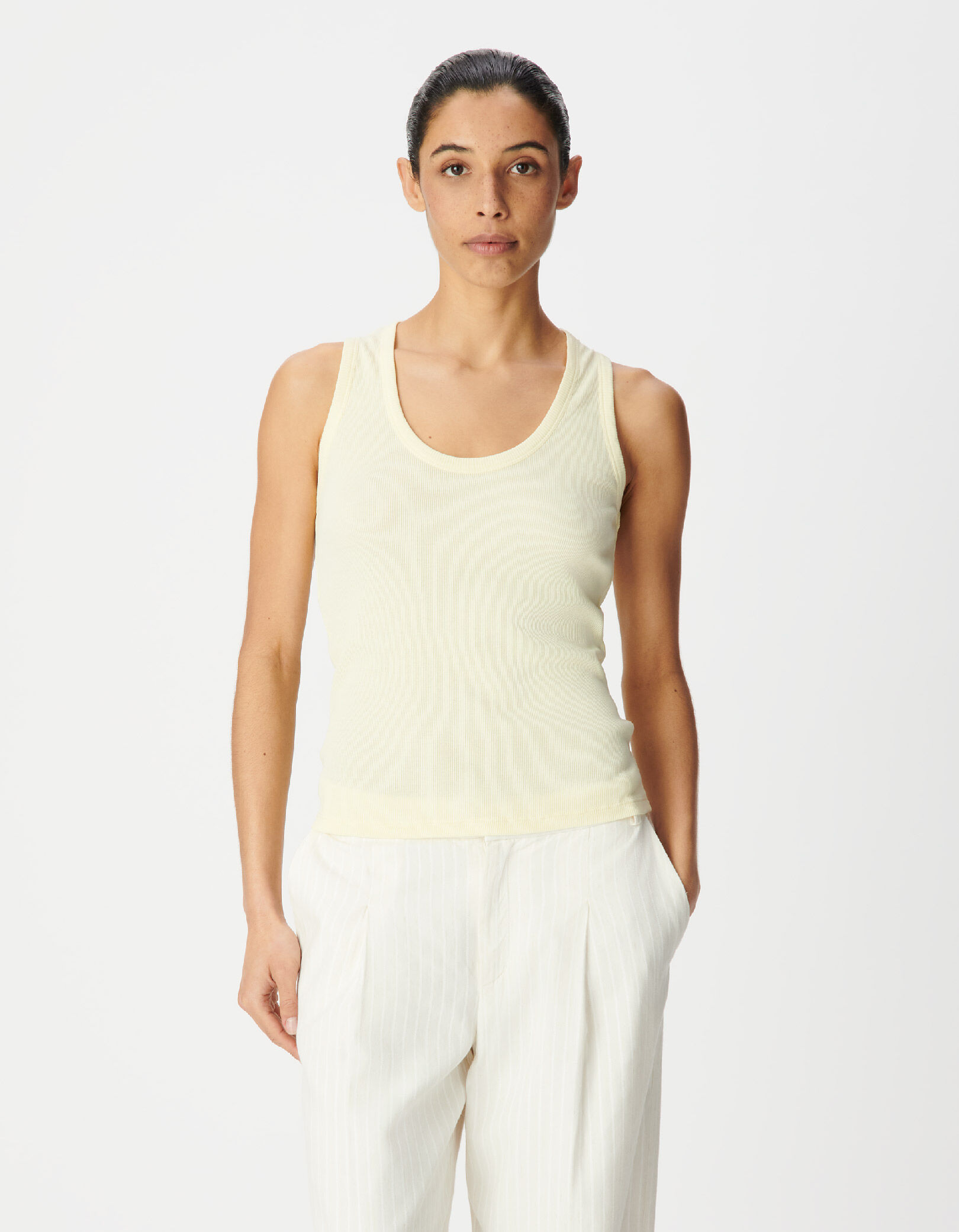Débardeur jaune côtelé broderie chevrons Femme