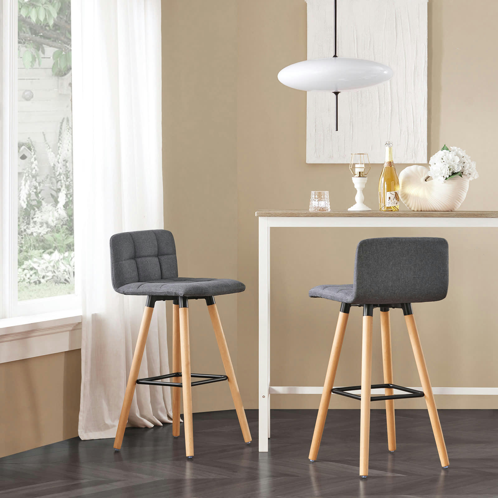- Lot de 2 chaises enfant avec accoudoirs et dossier en bois de bouleau