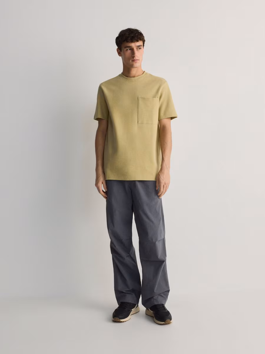 Comfort Fit T-Shirt With Pocket
