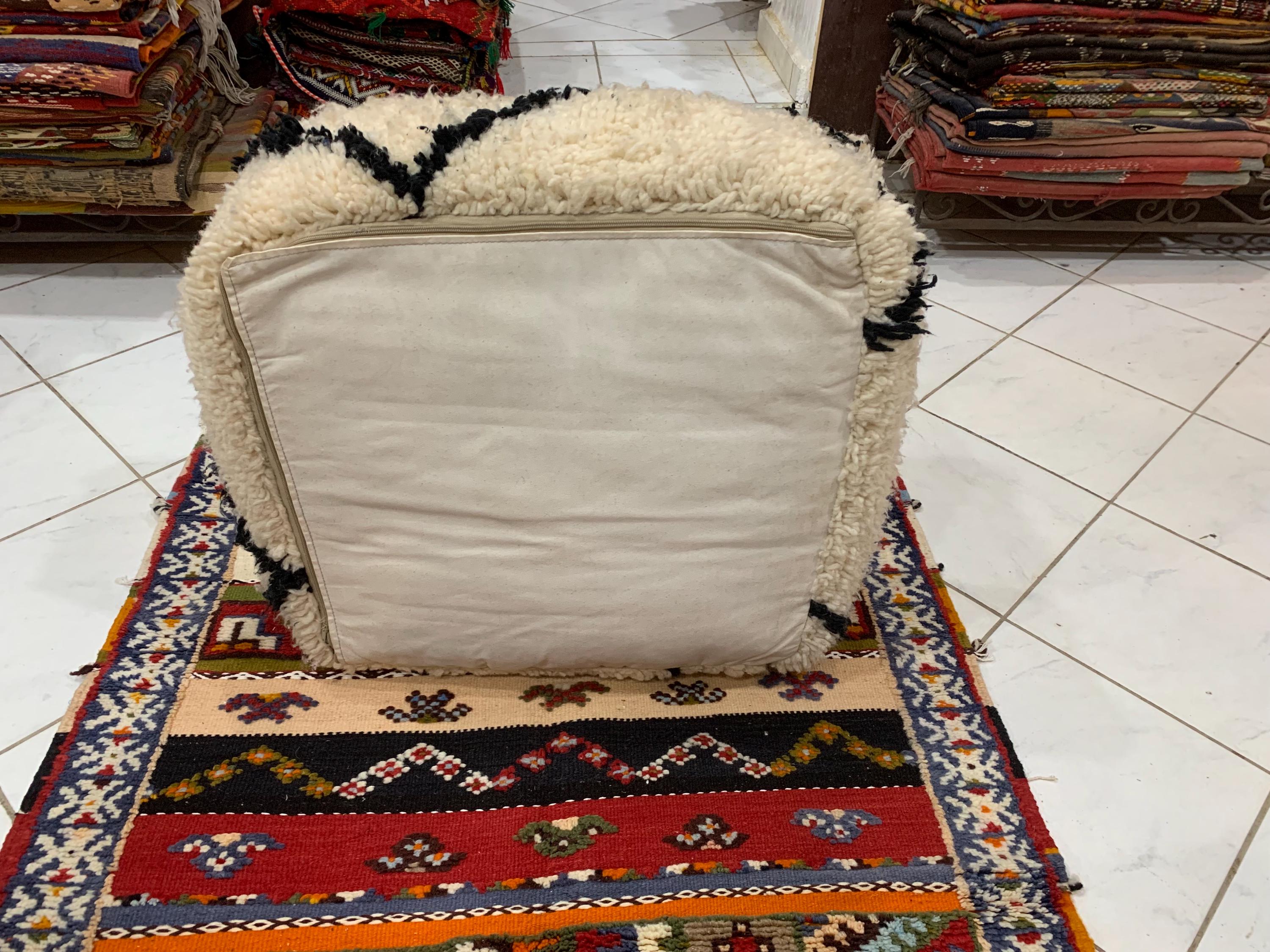 Moroccan Wool Pouf – Handmade Berber Ottoman – Boho Floor Cushion – Natural Home Decor