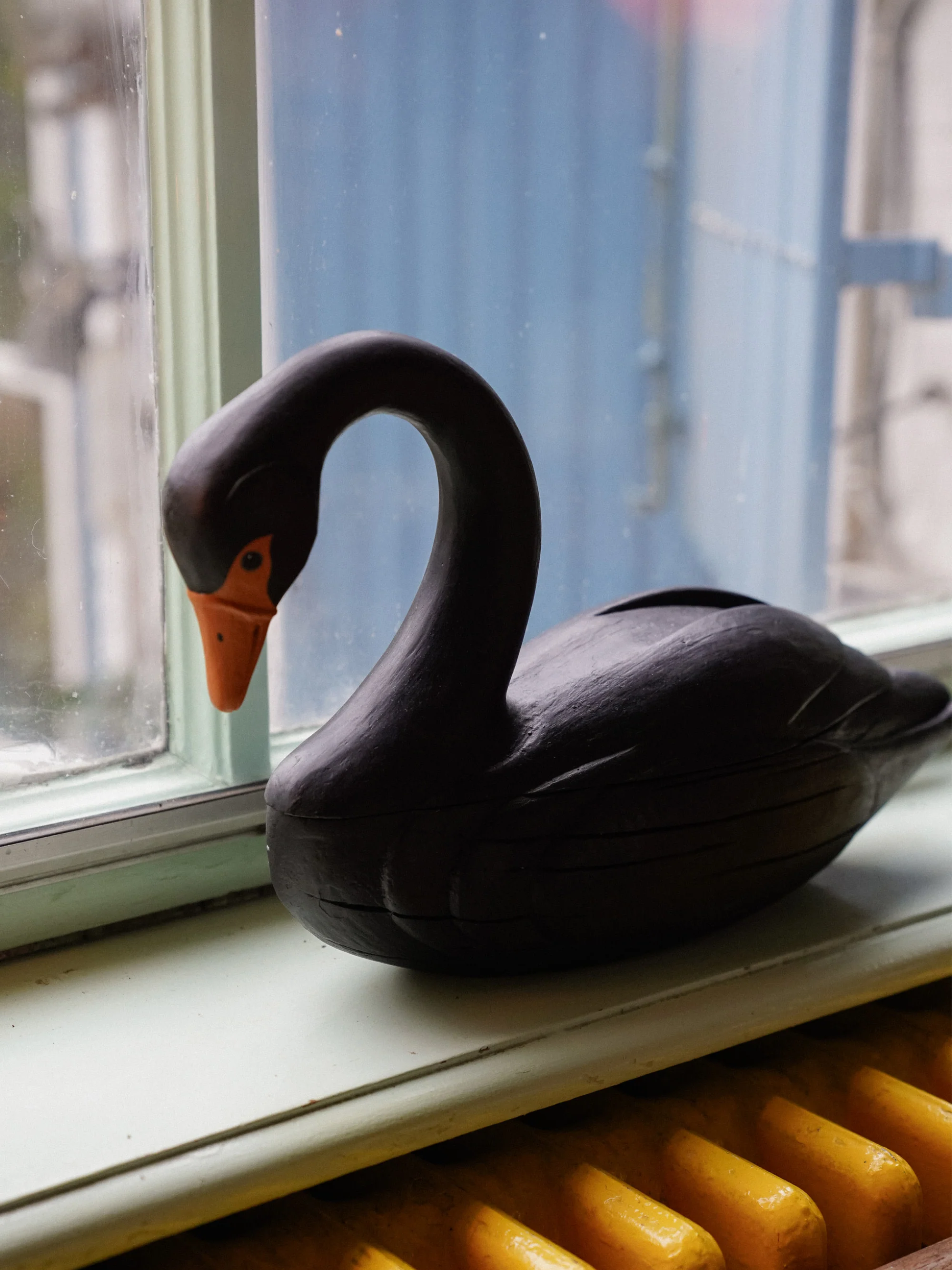Handgefertigte Aufbewahrungsbox Black Swan