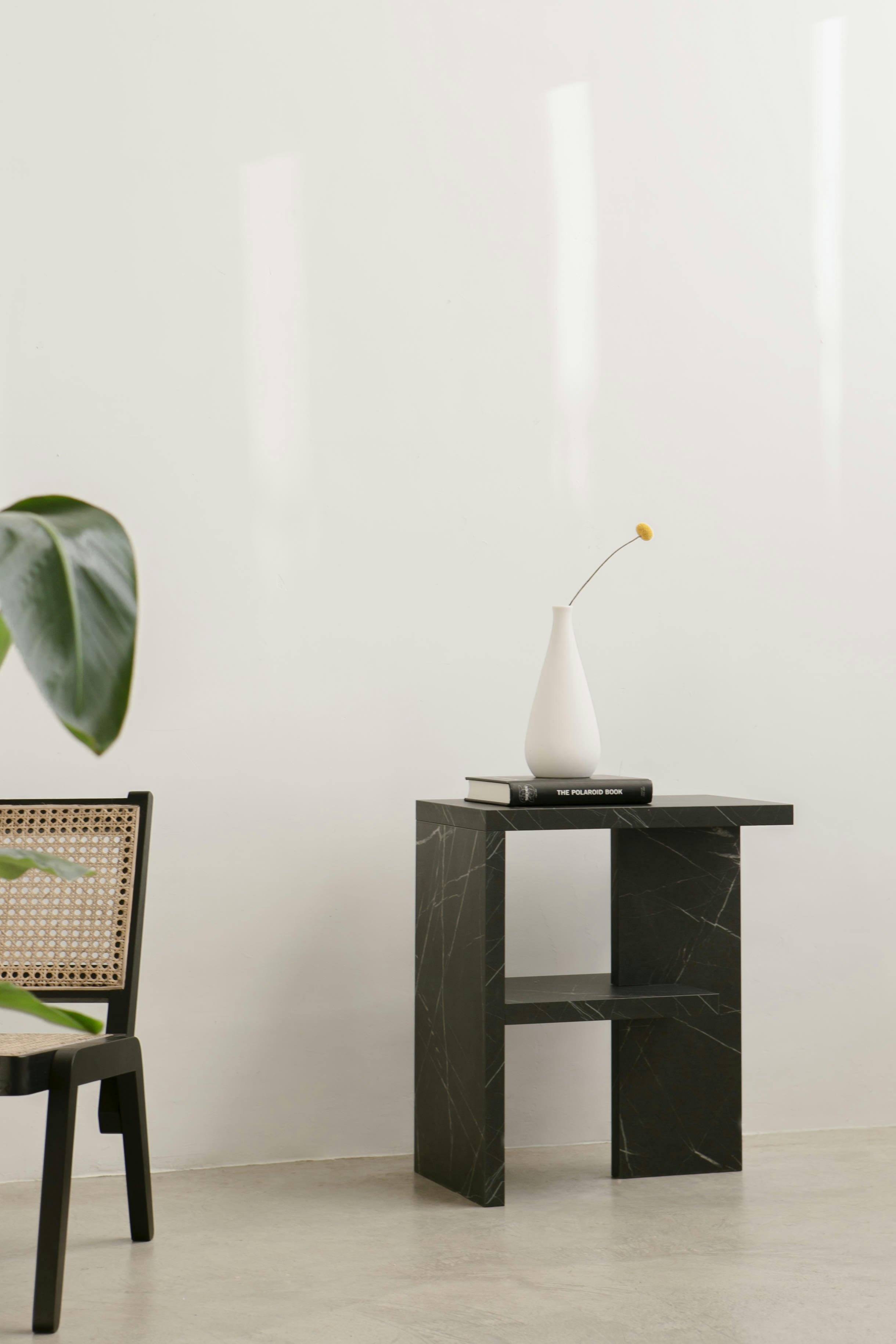 DANTE - Table auxiliaire effet marbre noir