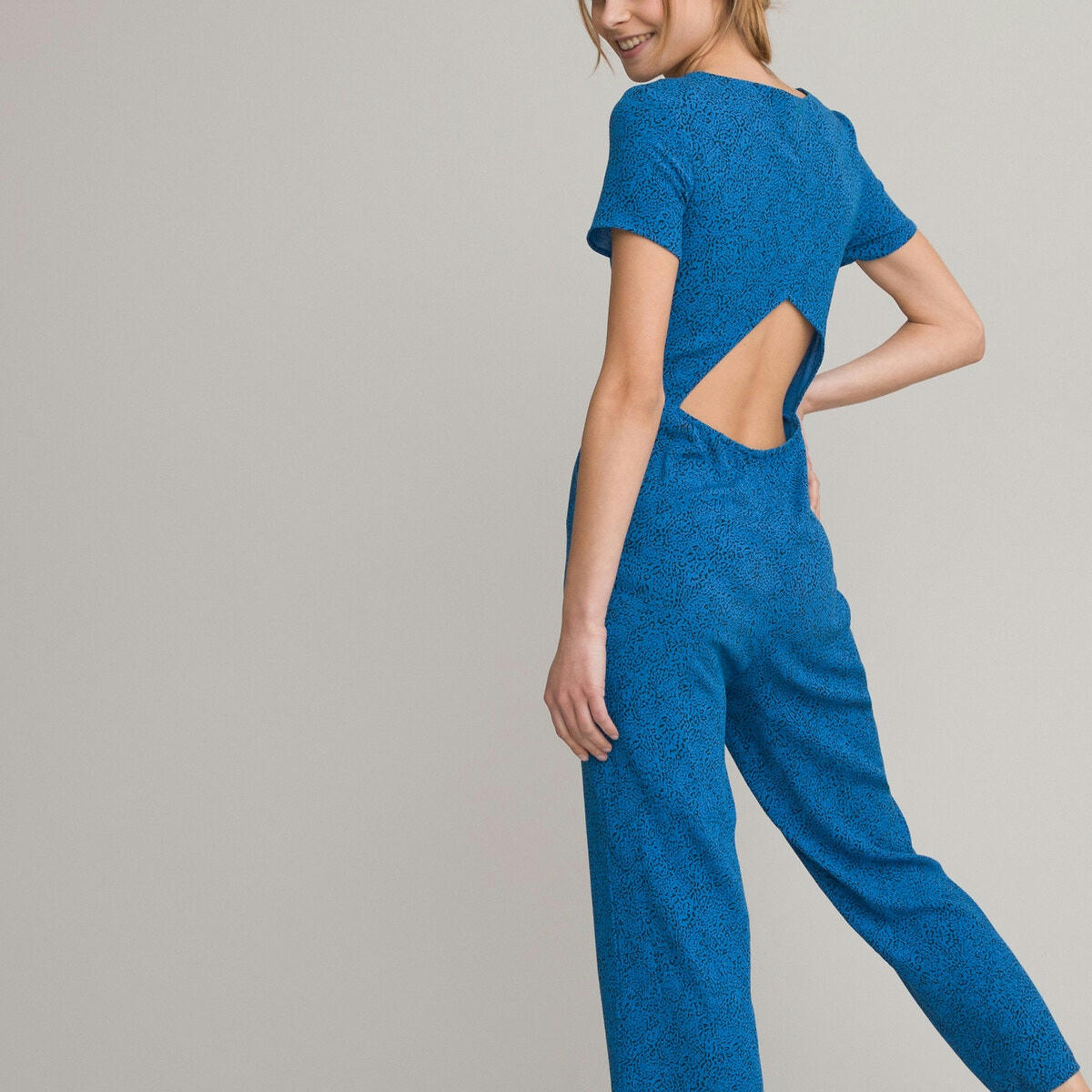 Combinaison pantalon fluide et imprimé, joli dos