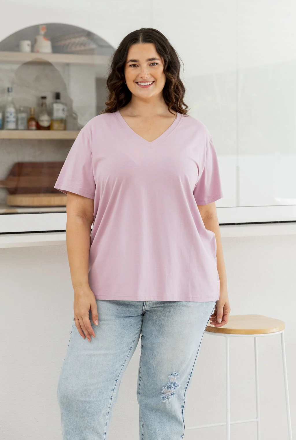 Relaxed V-Neck Tee in Mauve