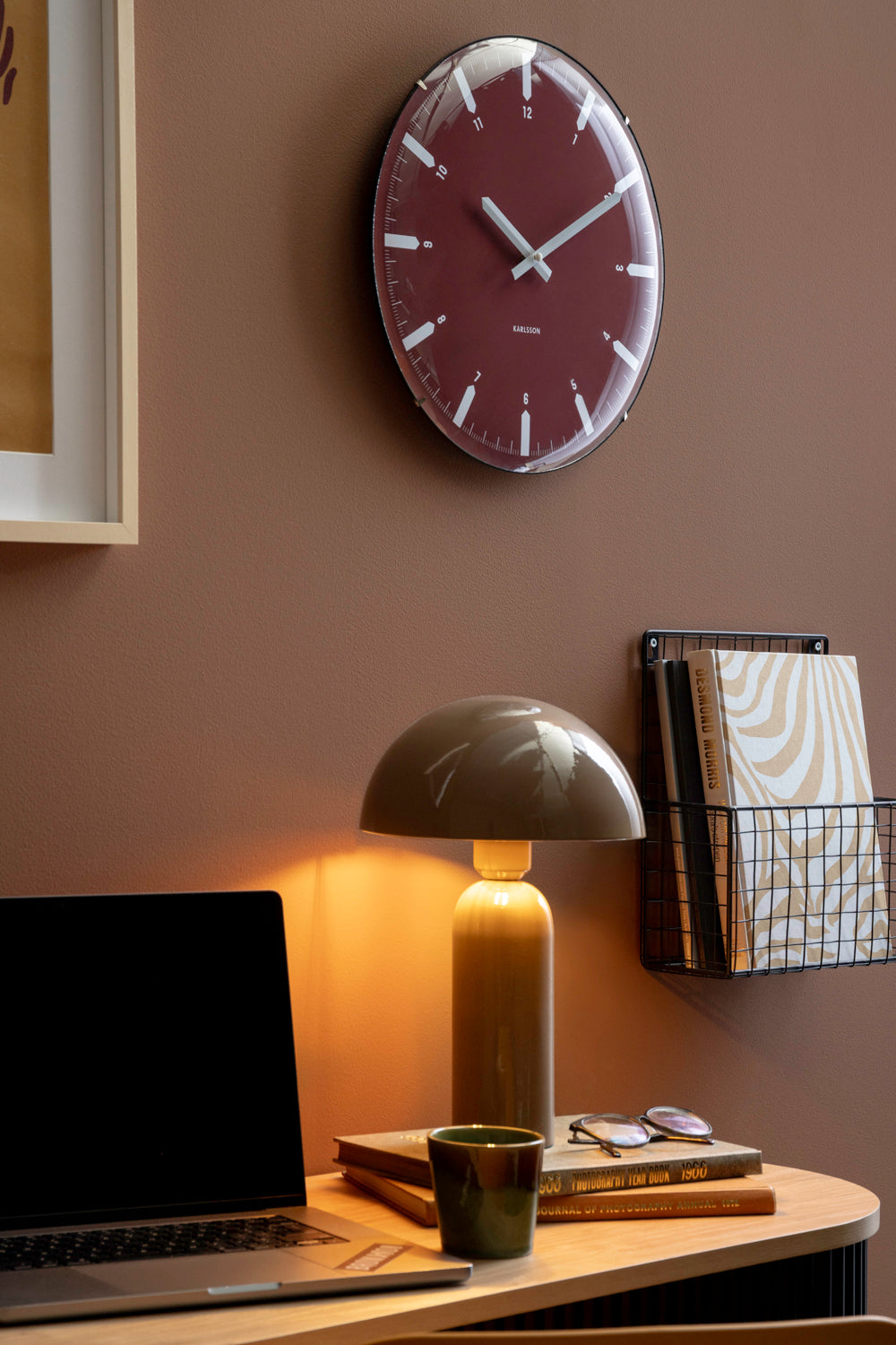 Karlsson - Wall Clock Realista Dome