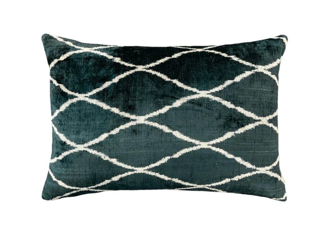 - Housse de coussin velours soie ikat  40x60 noir