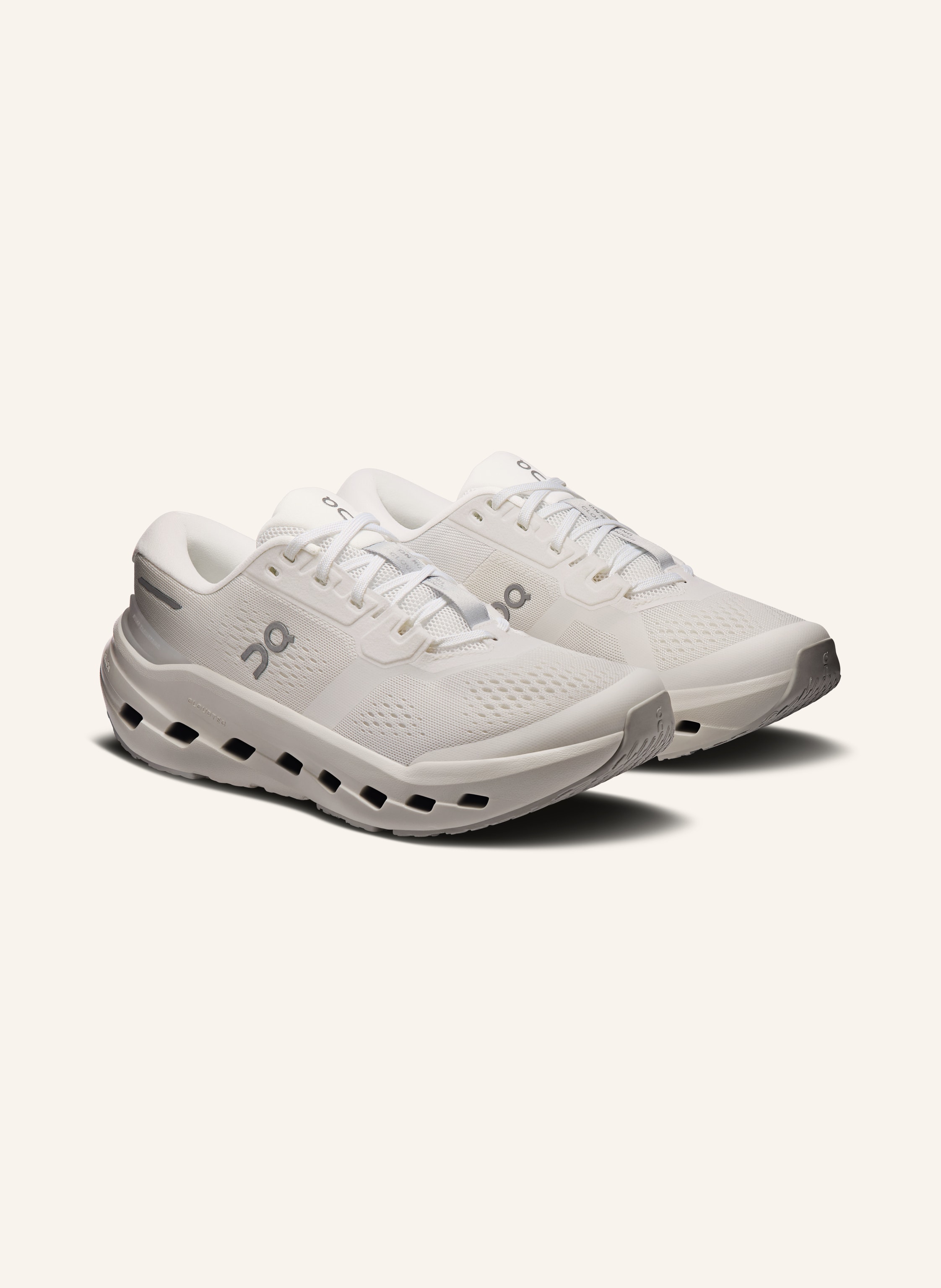 On Laufschuhe CLOUDRUNNER 3