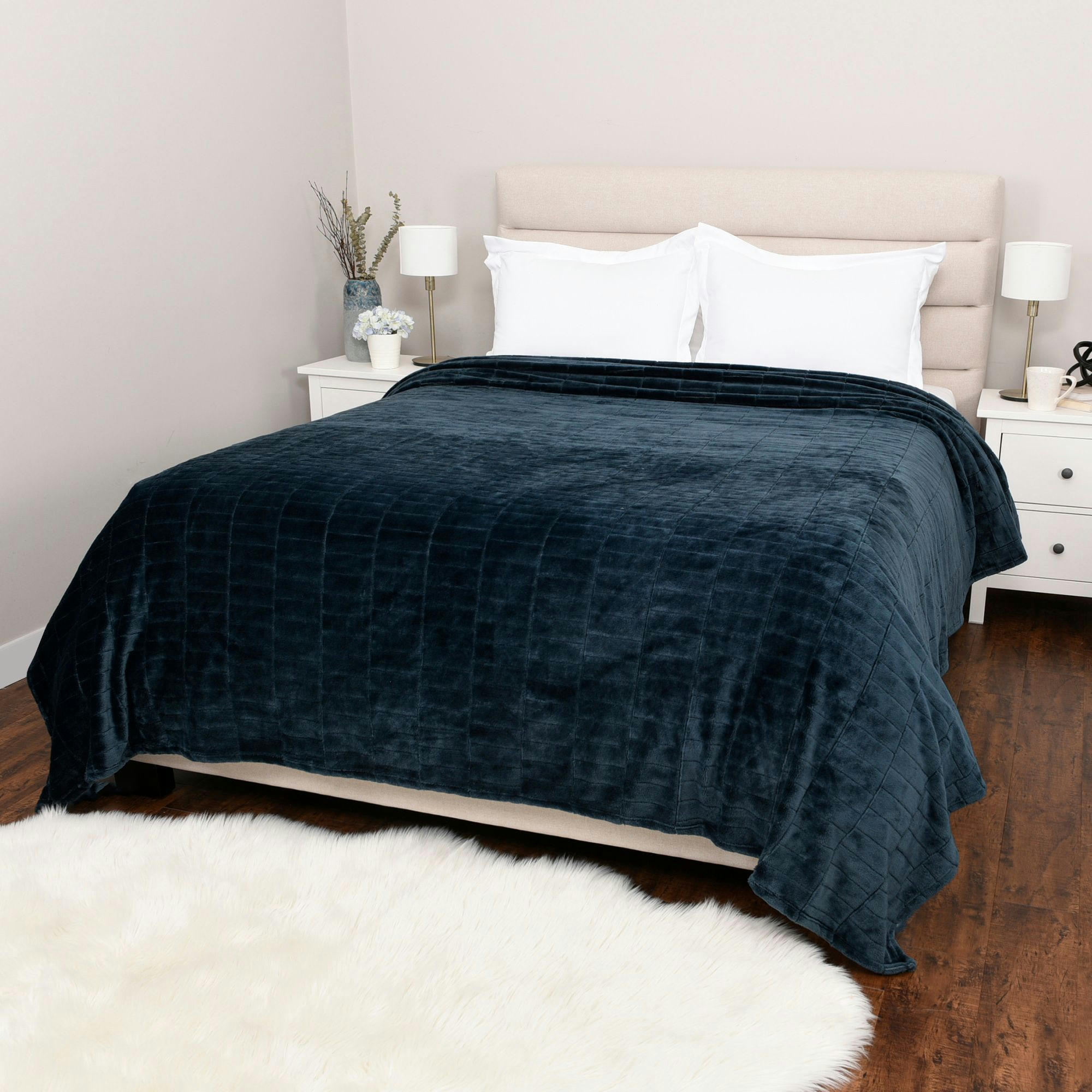 Nemcor Recycled Brick Jacquard Blanket, King