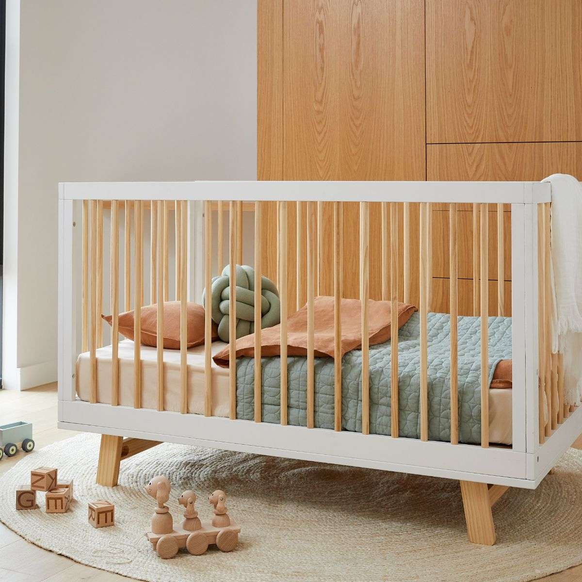 Aspen White Natural Seven Piece Nursery Furniture Set
