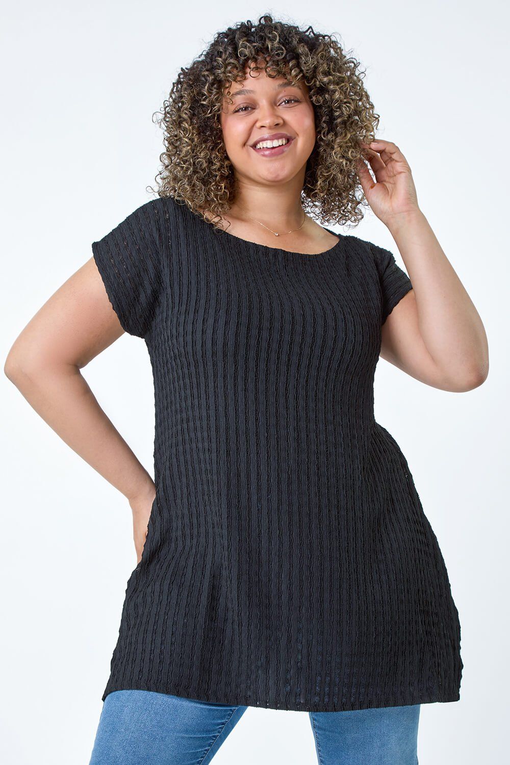 Roman Curve Textured Short Sleeve T-Shirt