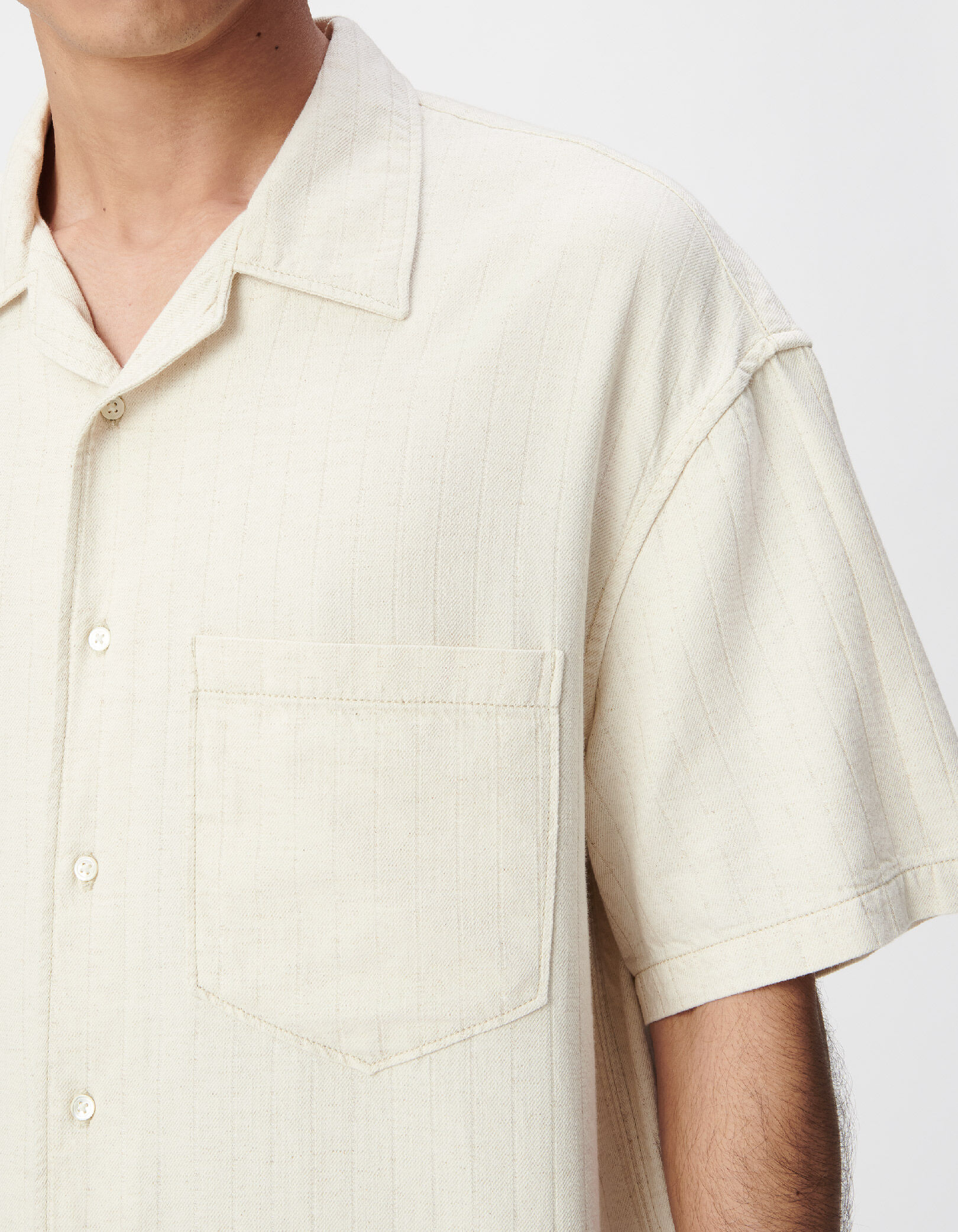 Chemise loose en jean écru motif rayures Homme