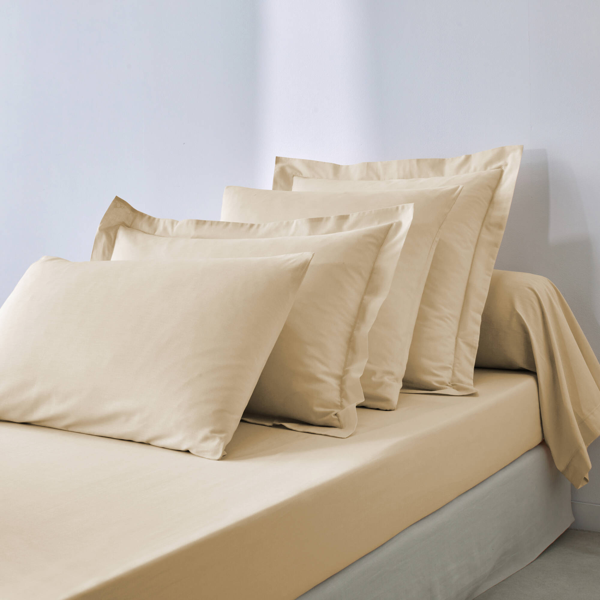 Drap-housse uni polyester - coton bonnet 32 cm