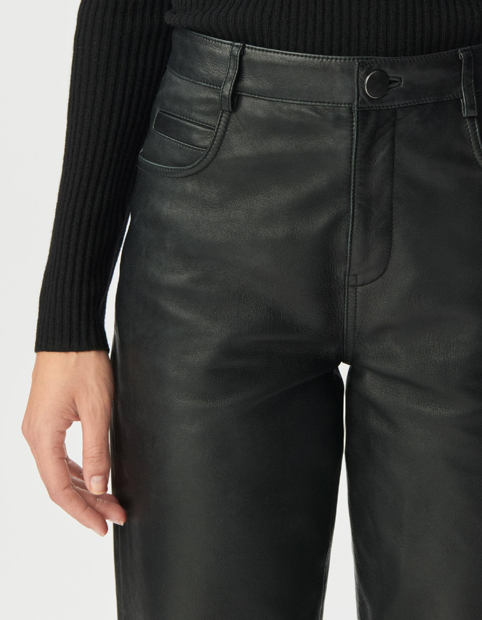 Pantalon en cuir noir coupe jean Femme