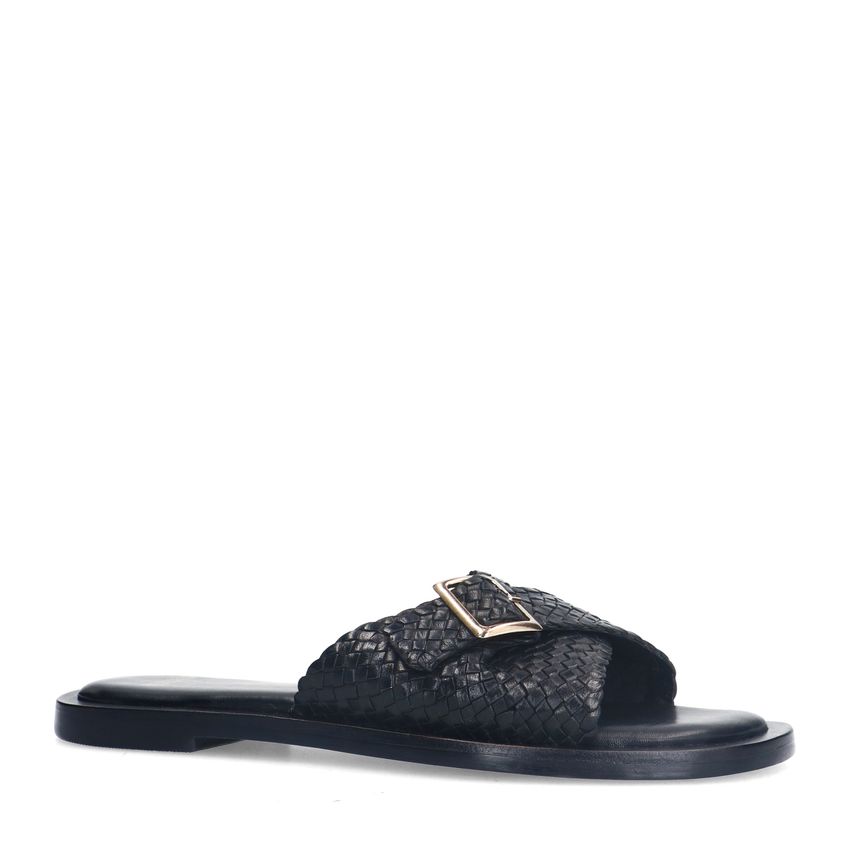 Manfield Zwarte gevlochten slippers met gesp