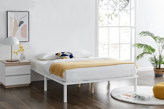 NNEKGE Orlando Wood Bed Frame (Queen White)