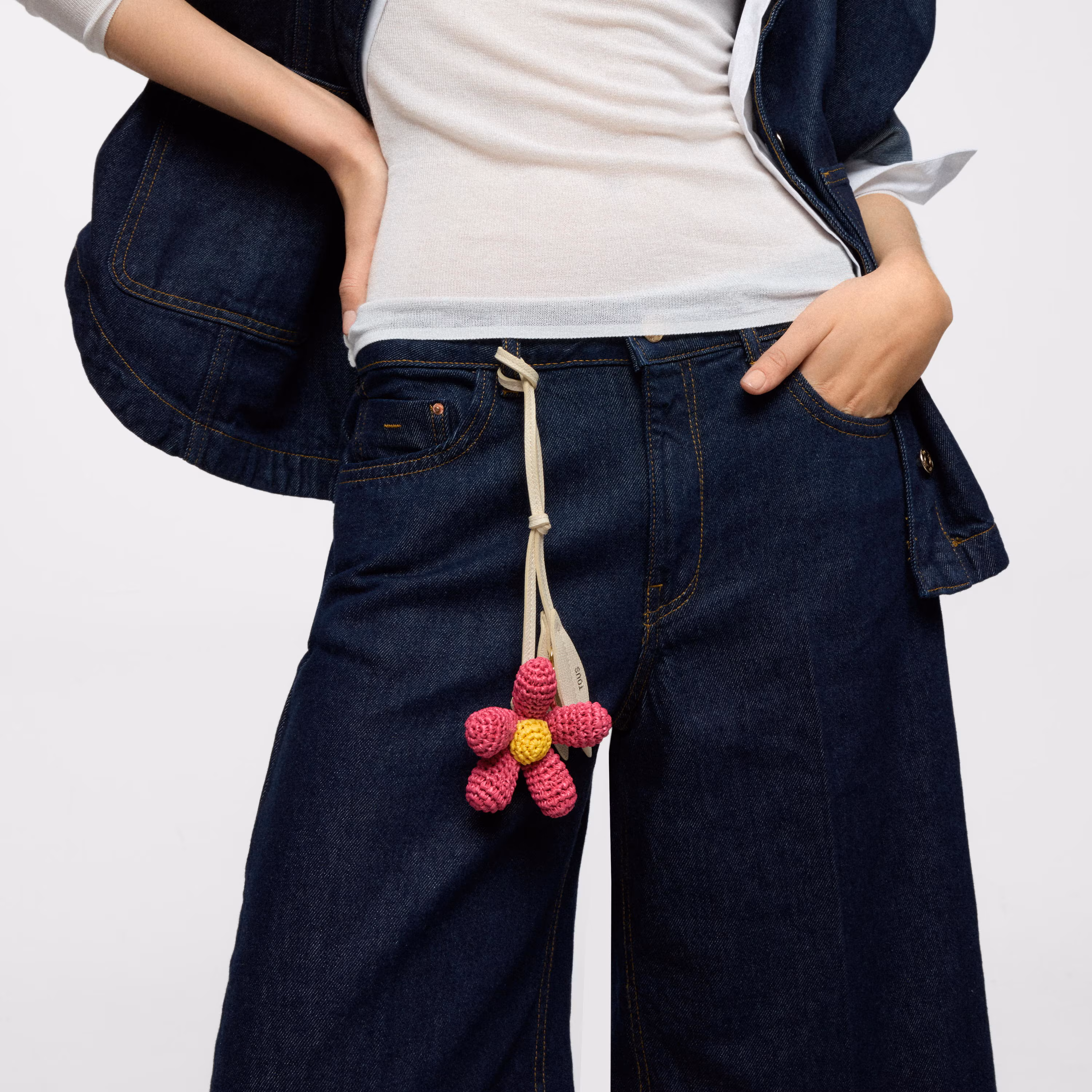 Llavero charm daisy fucsia TOUS Icons