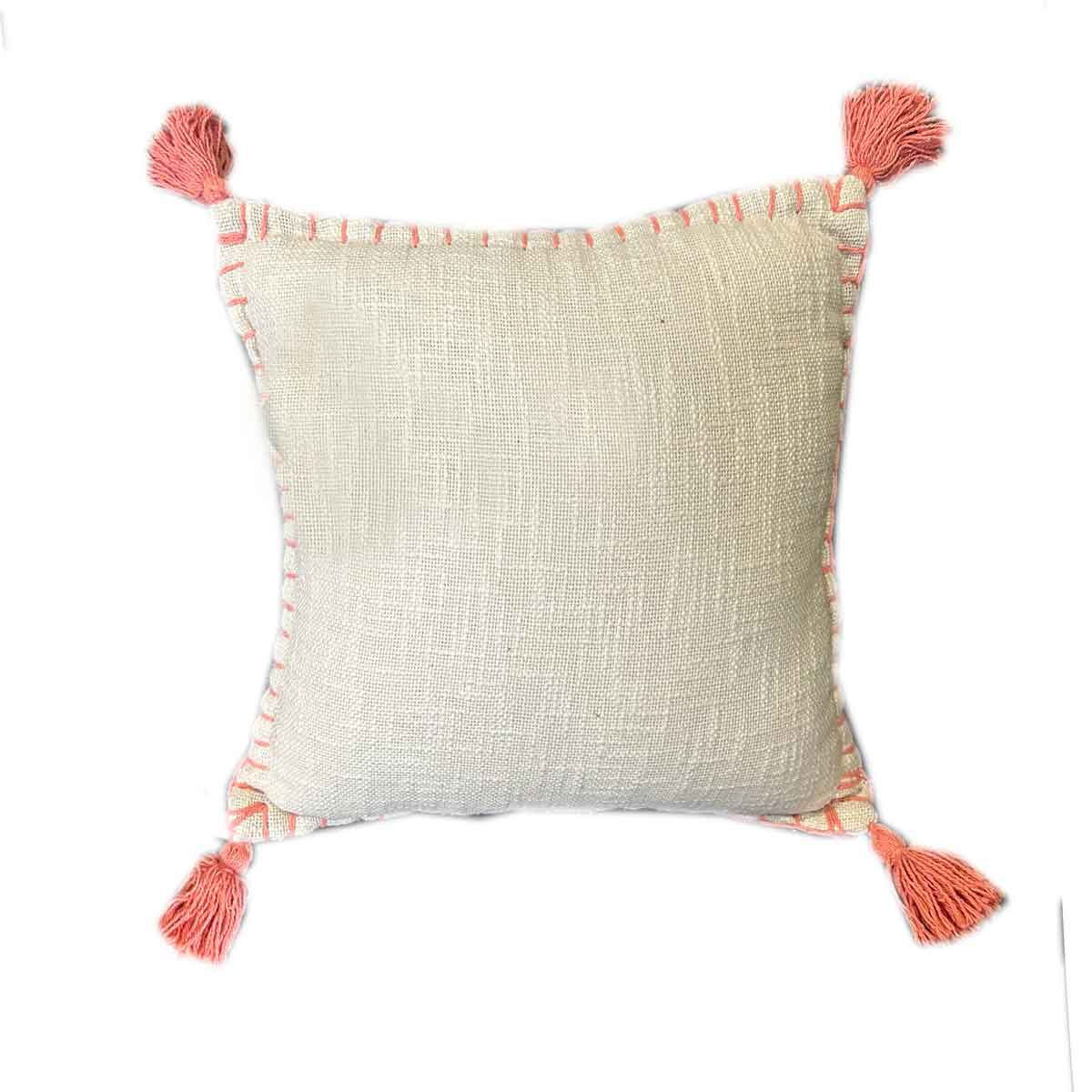 Almofada cru com tassels rosa 40x40cm