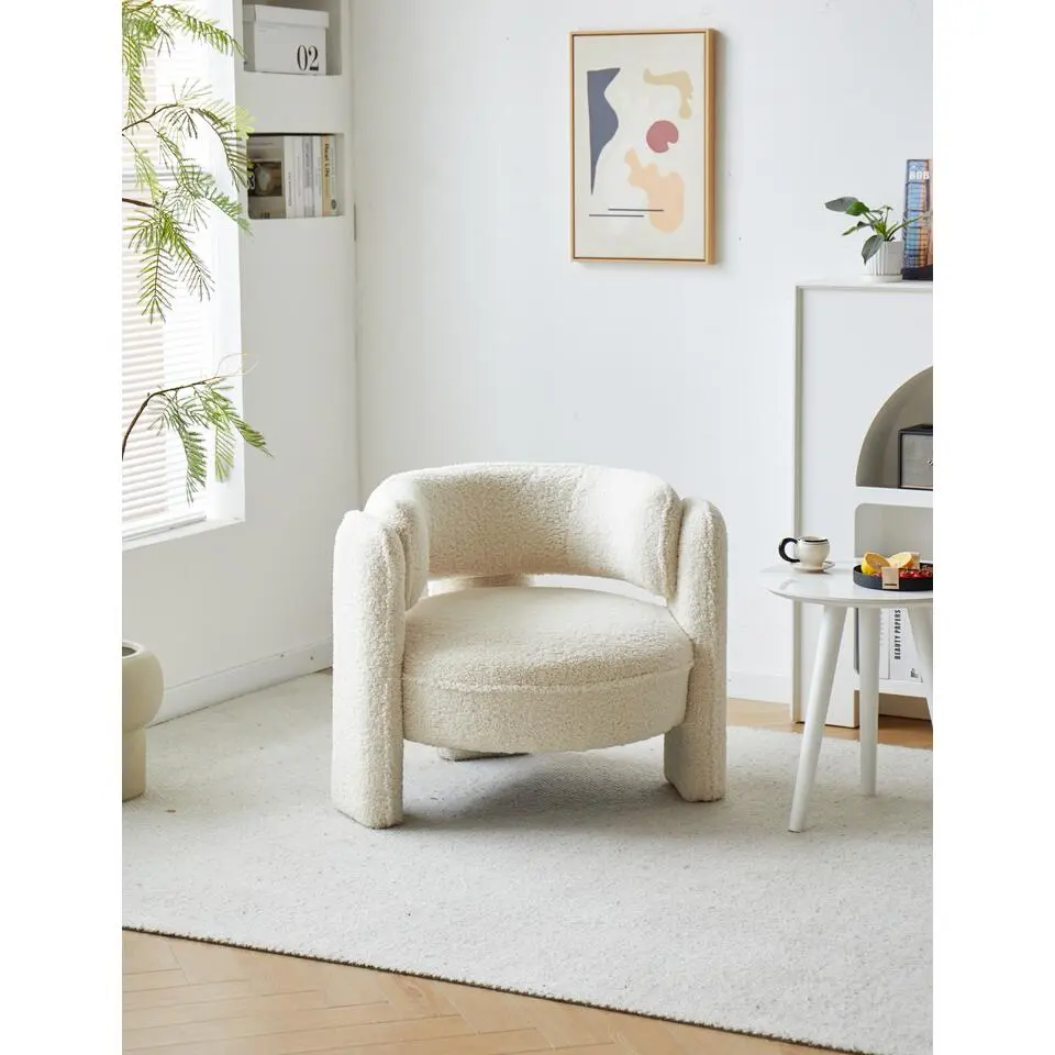 Salonstoel van metaal en witte lussen