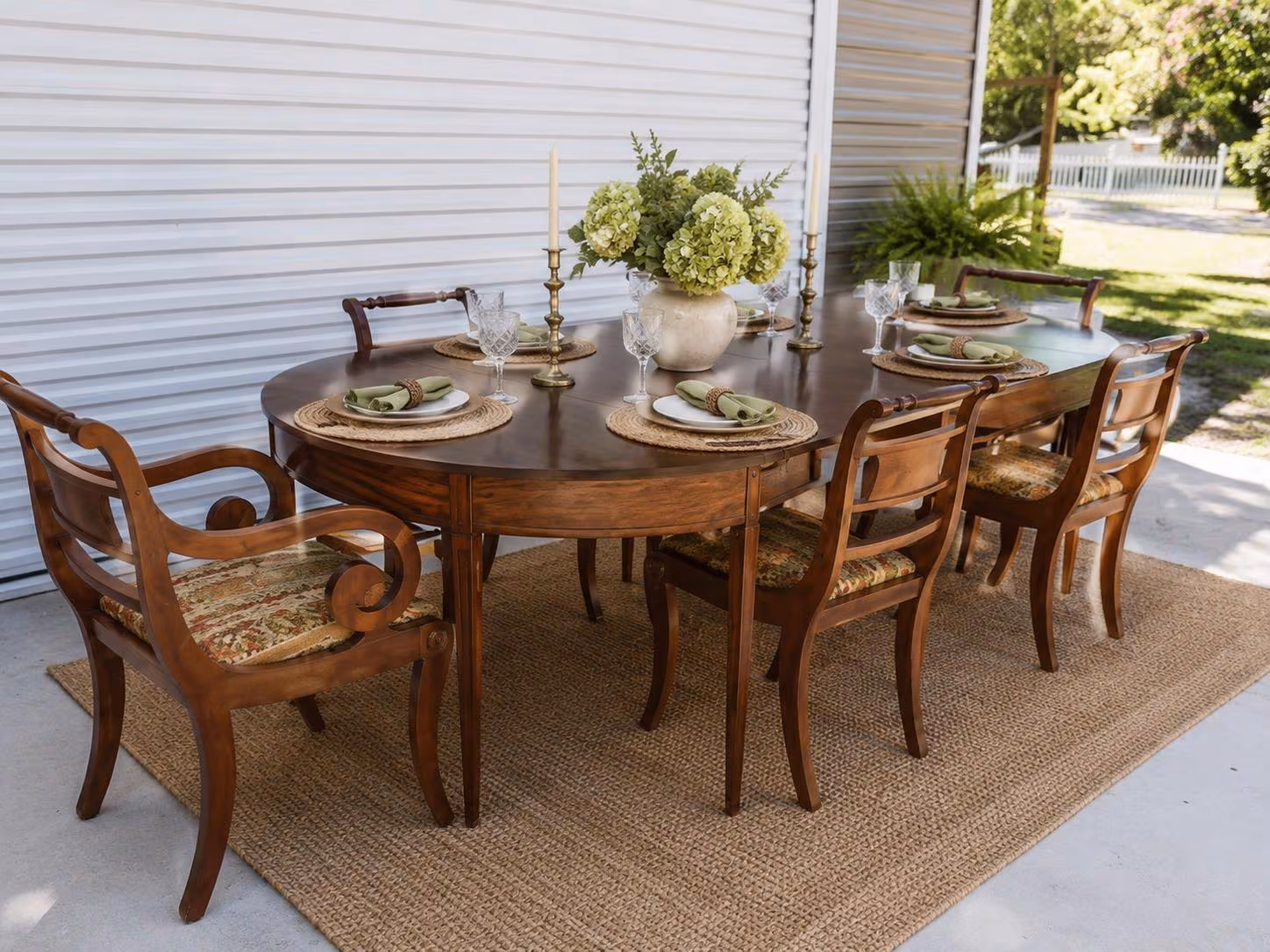 Vintage Mahogany Dining Table, Federal Style Oval Table, Extendable Antique Dining Table, Formal Dining Room Table, Length 129”, 6 Chairs