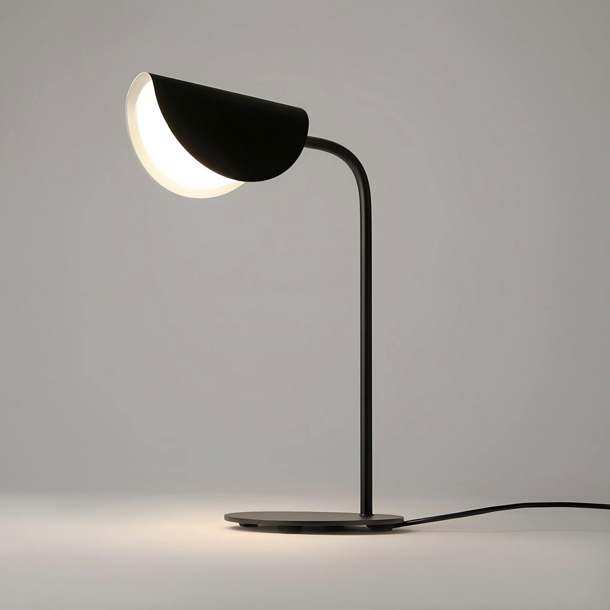 Lampe de chevet noire design - abat-jour plié LENORE