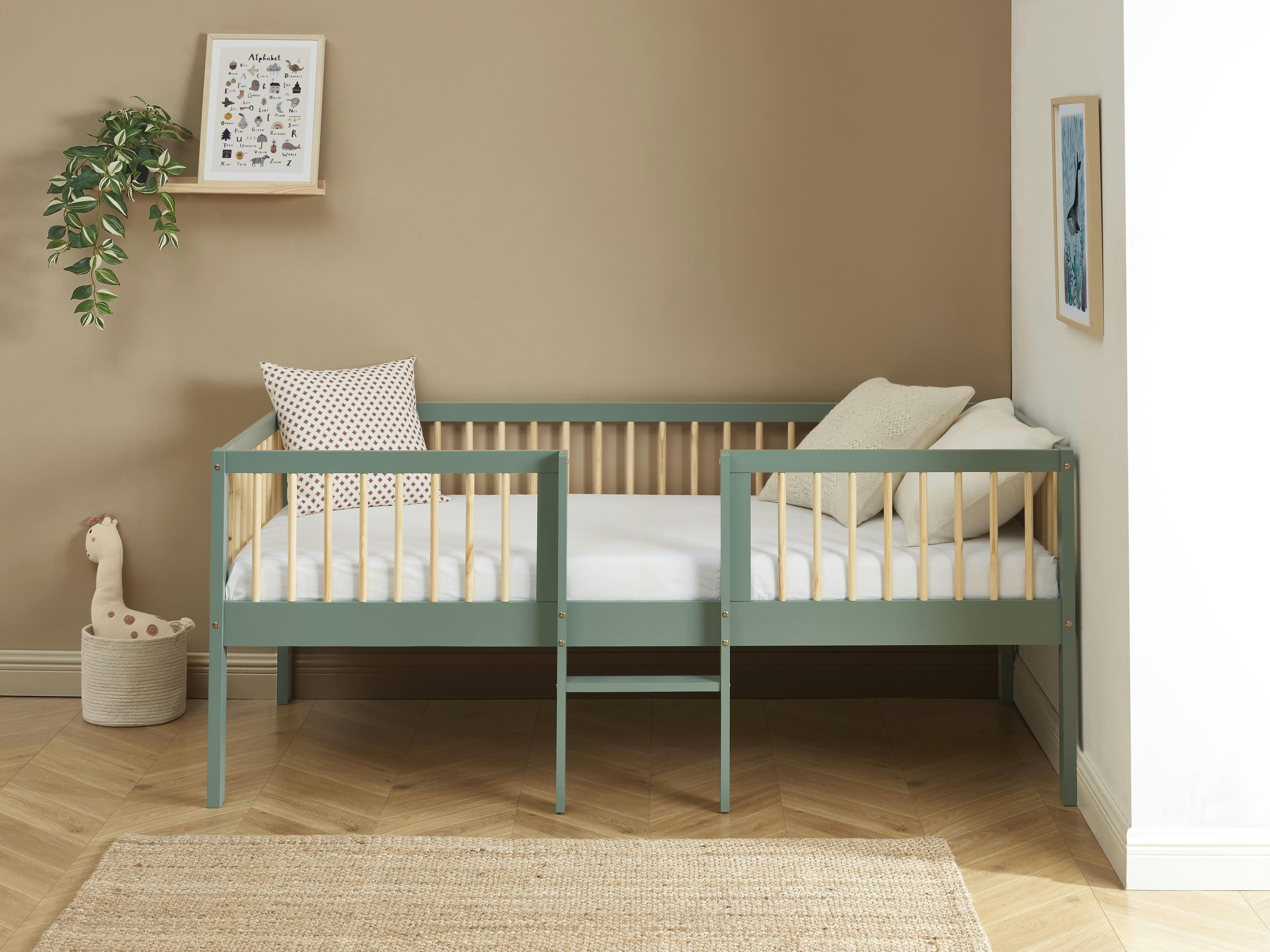 LOU - Lit enfant surélevé  pin massif vert 90x190