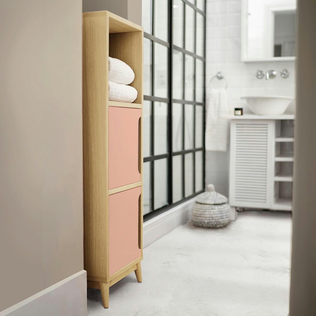 KULT - Colonne de rangement couleur chene et rose blush, 2 portes- 114*36*32