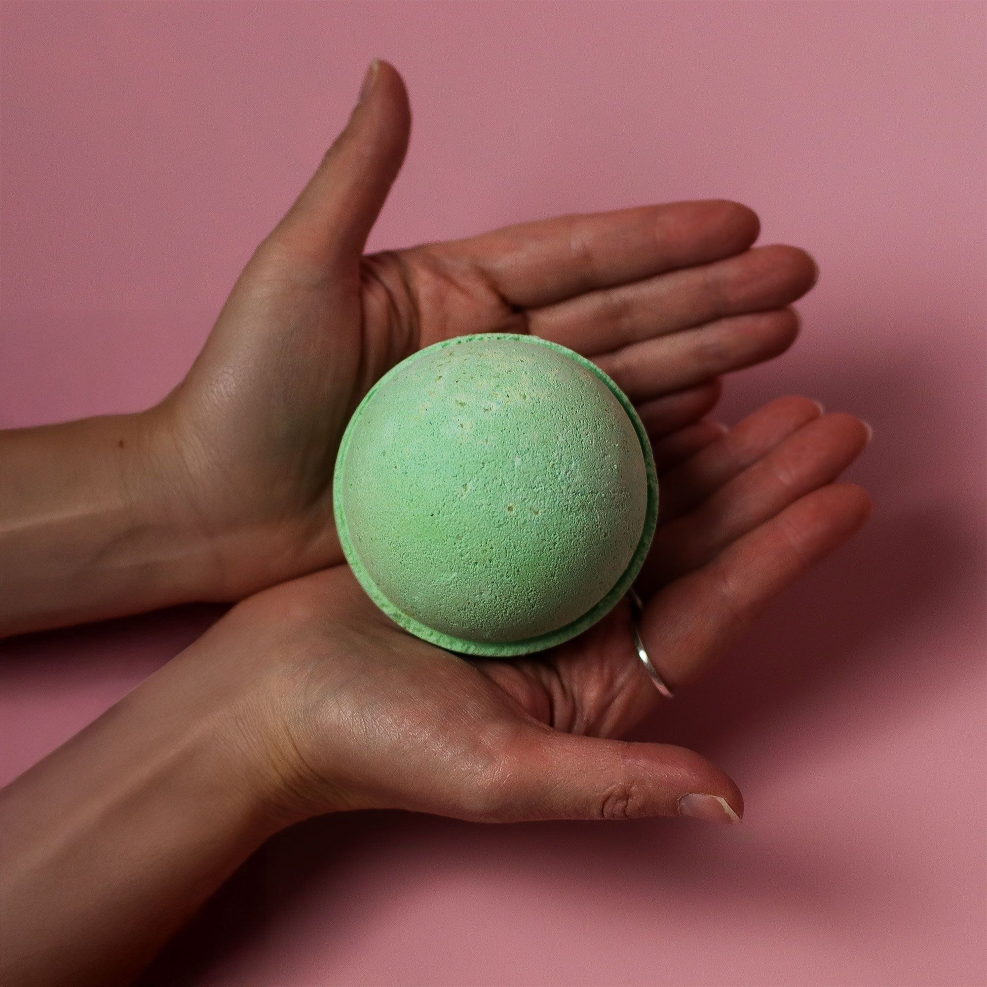 Serenityy Serenityy Set of 3 Peppermint & Tea Tree Bath Bombs