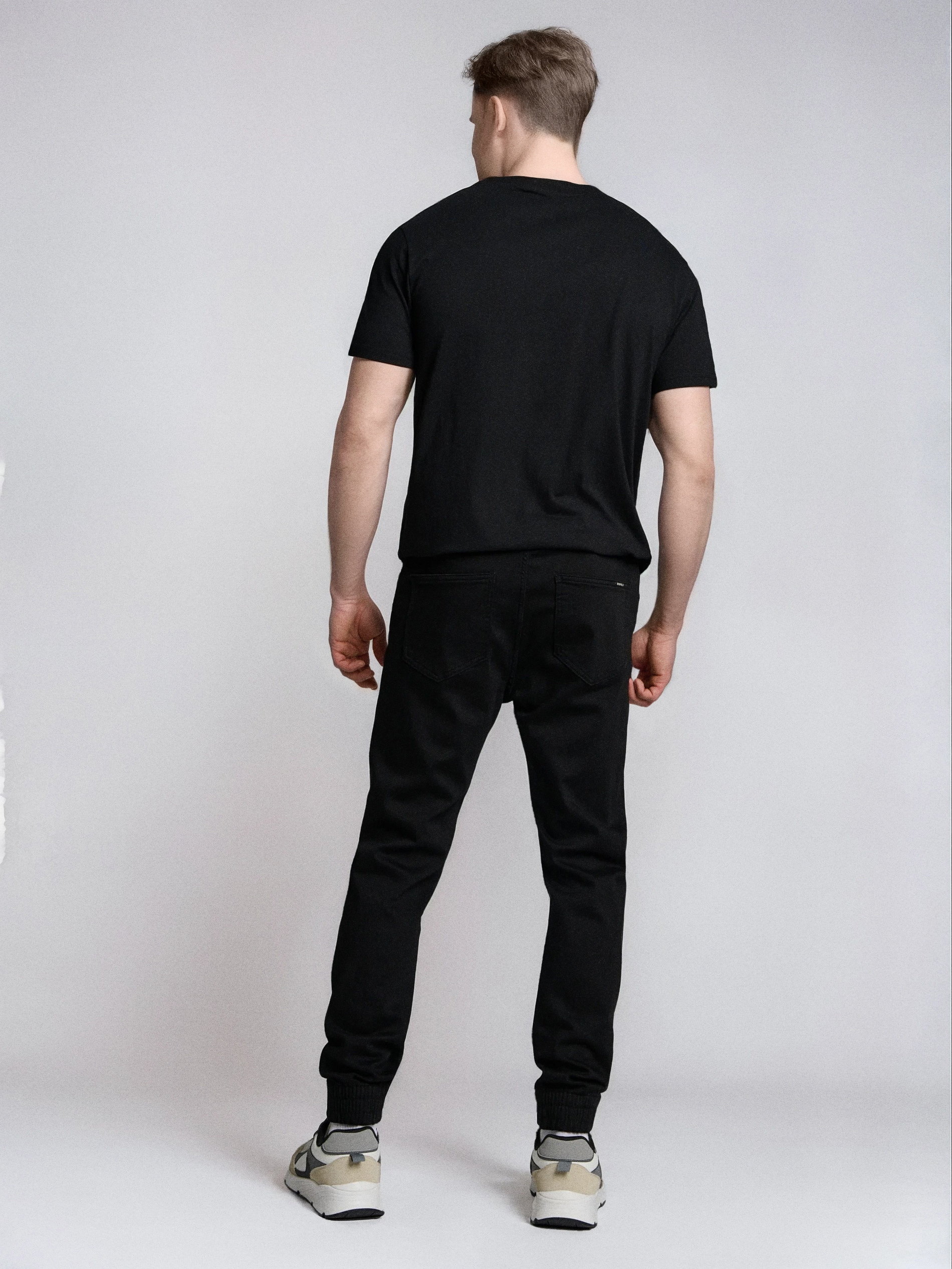 Jeansy jogger