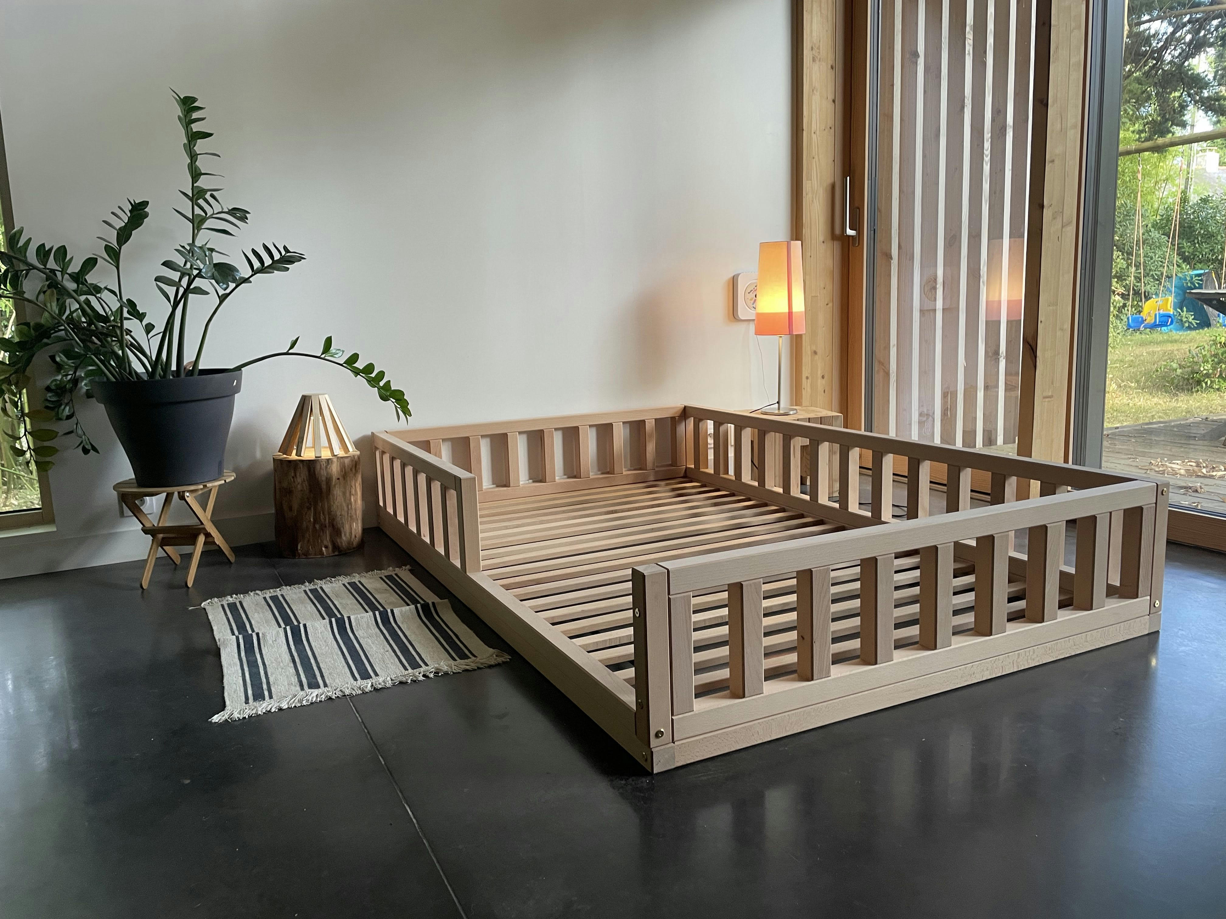 - Lit au sol montessori 90x190 en hêtre massif