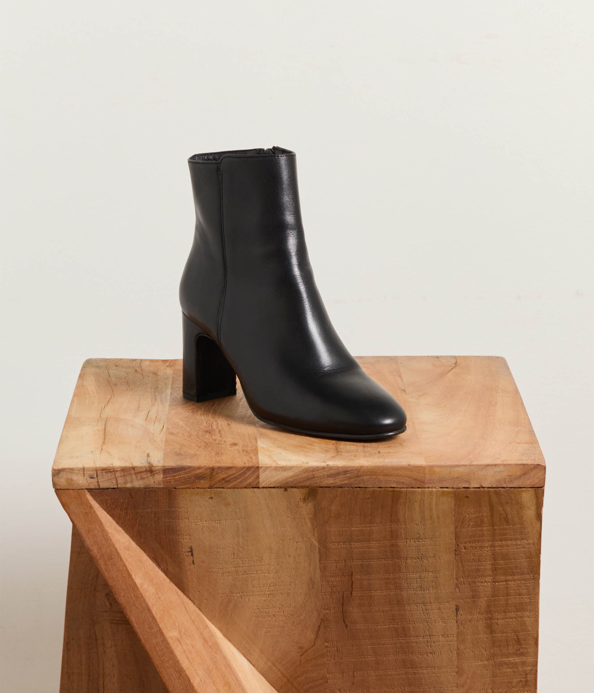 Boots en cuir noir Julia