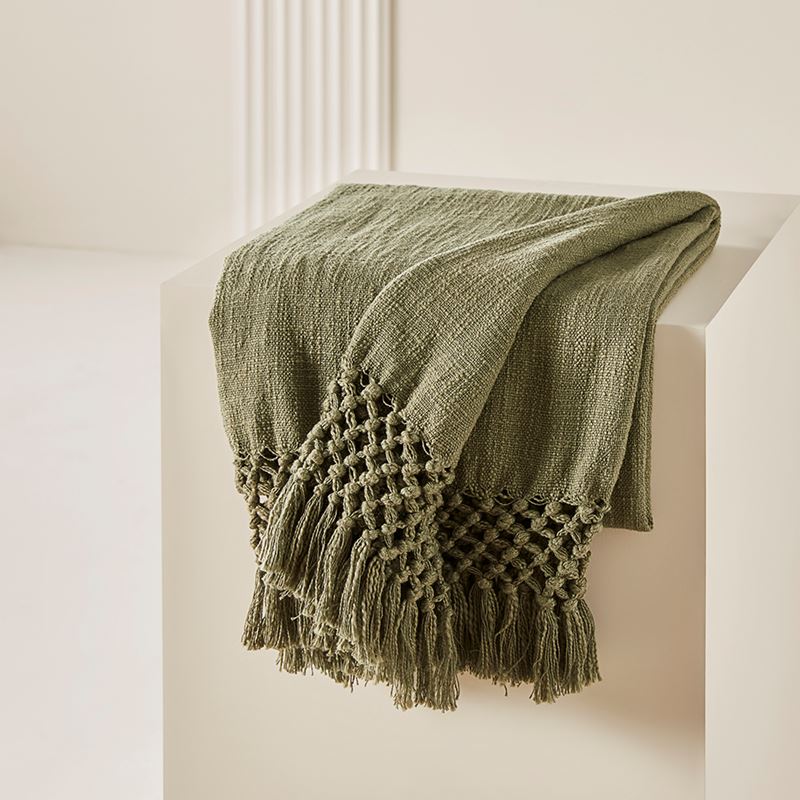 Macrame Soft Green Knot Throw
