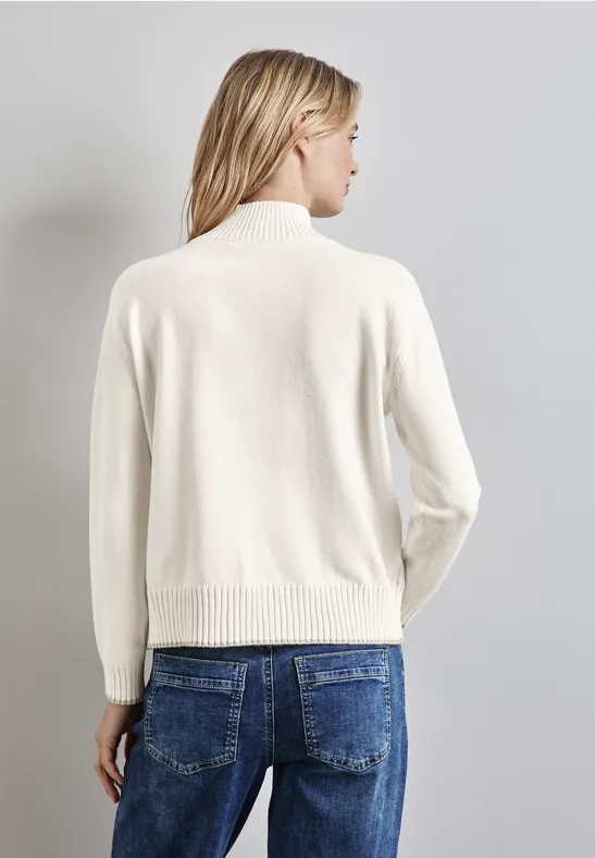 Pullover mit Stehkragen