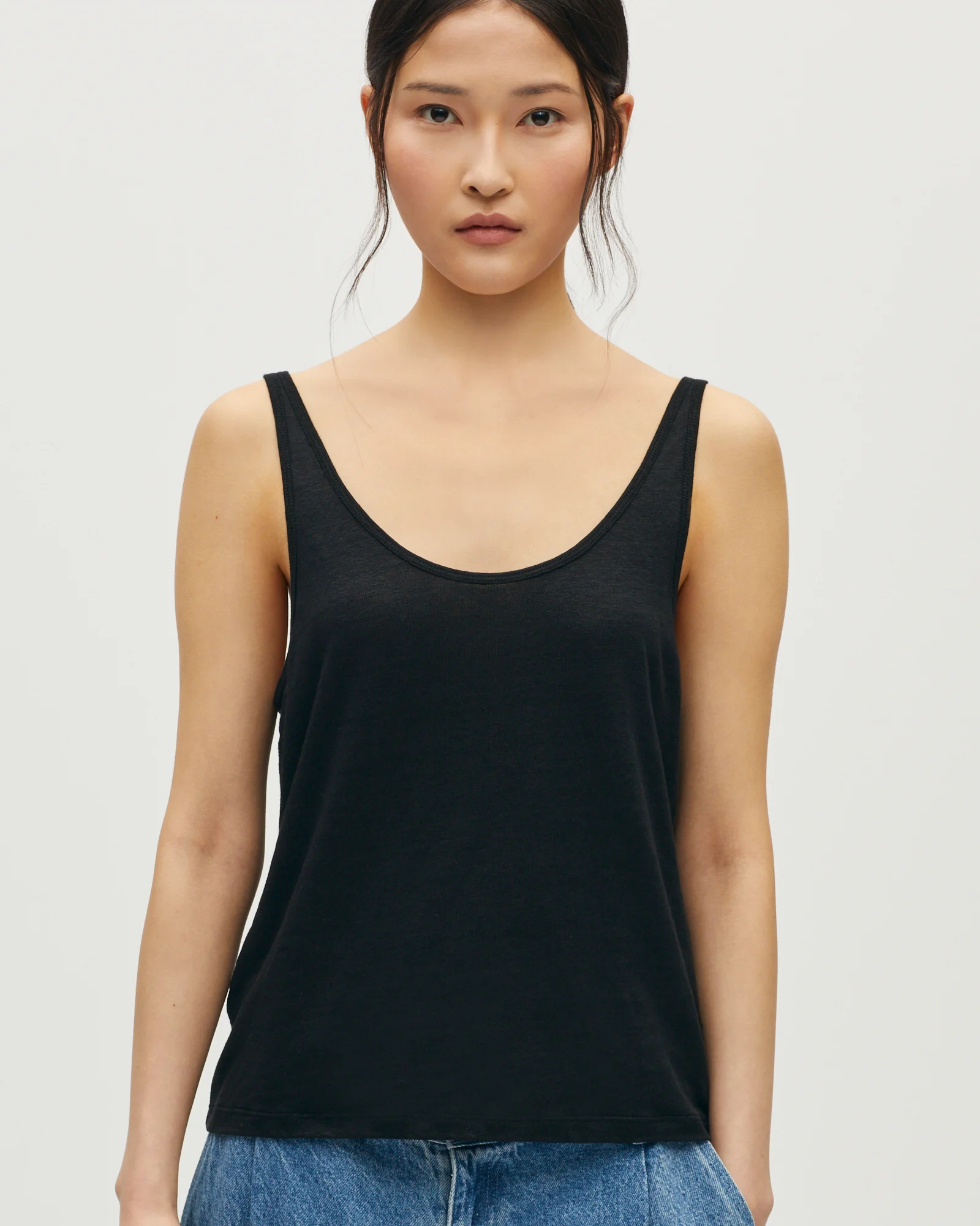 Débardeur à fines bretelles en lin