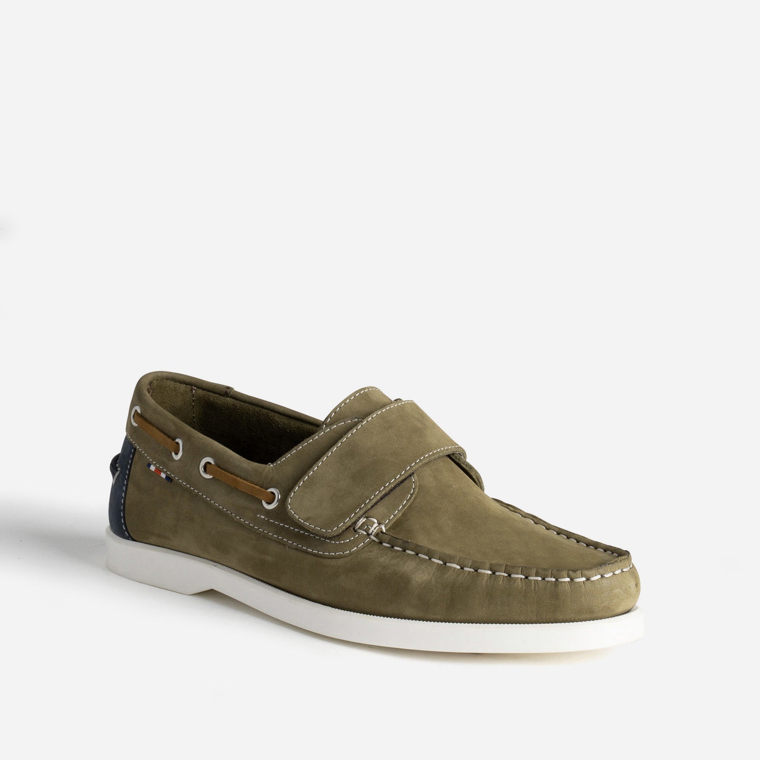 Chaussure-bateau kaki cuir nubuck scratch