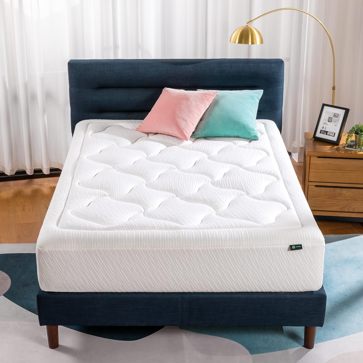 Zinus 12 Inch Cloud Memory Foam Mattress, Queen, Fiberglass Free, Pressure Relieving, Mattress in A Box, CertiPUR-US Certified, White