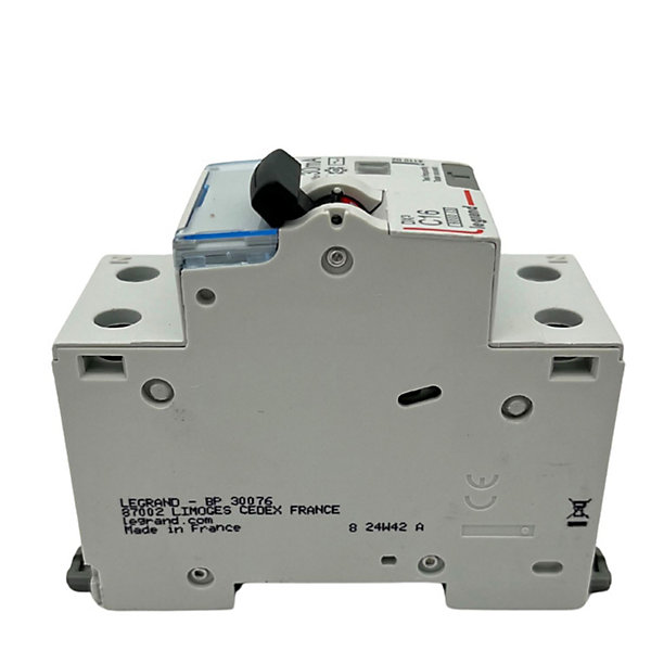 411002 Disjoncteur Différentiel 16a - 30ma - Type Ac - 1p n - 2 Modules - Neutre à Droite - Auxiliarisable - Legrand