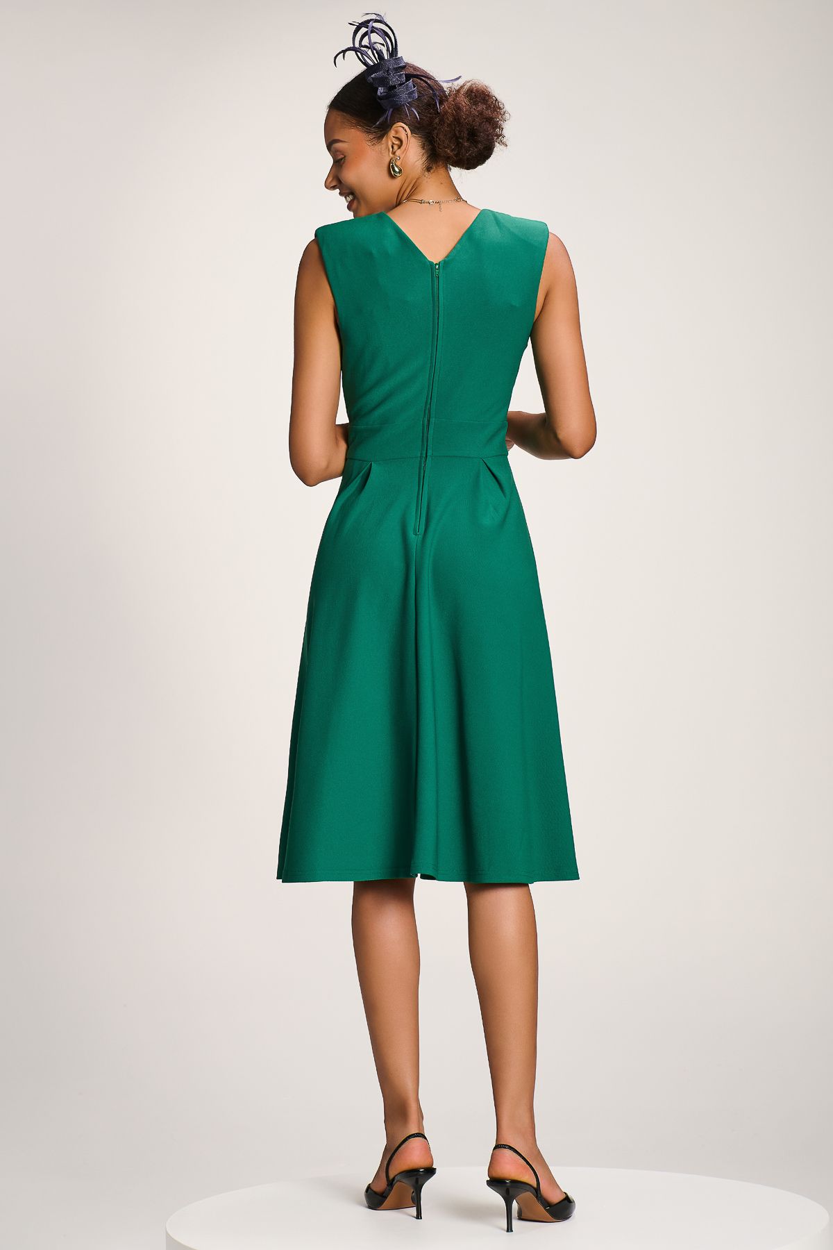 Jolie Moi Plain Sleeveless Midi Dress