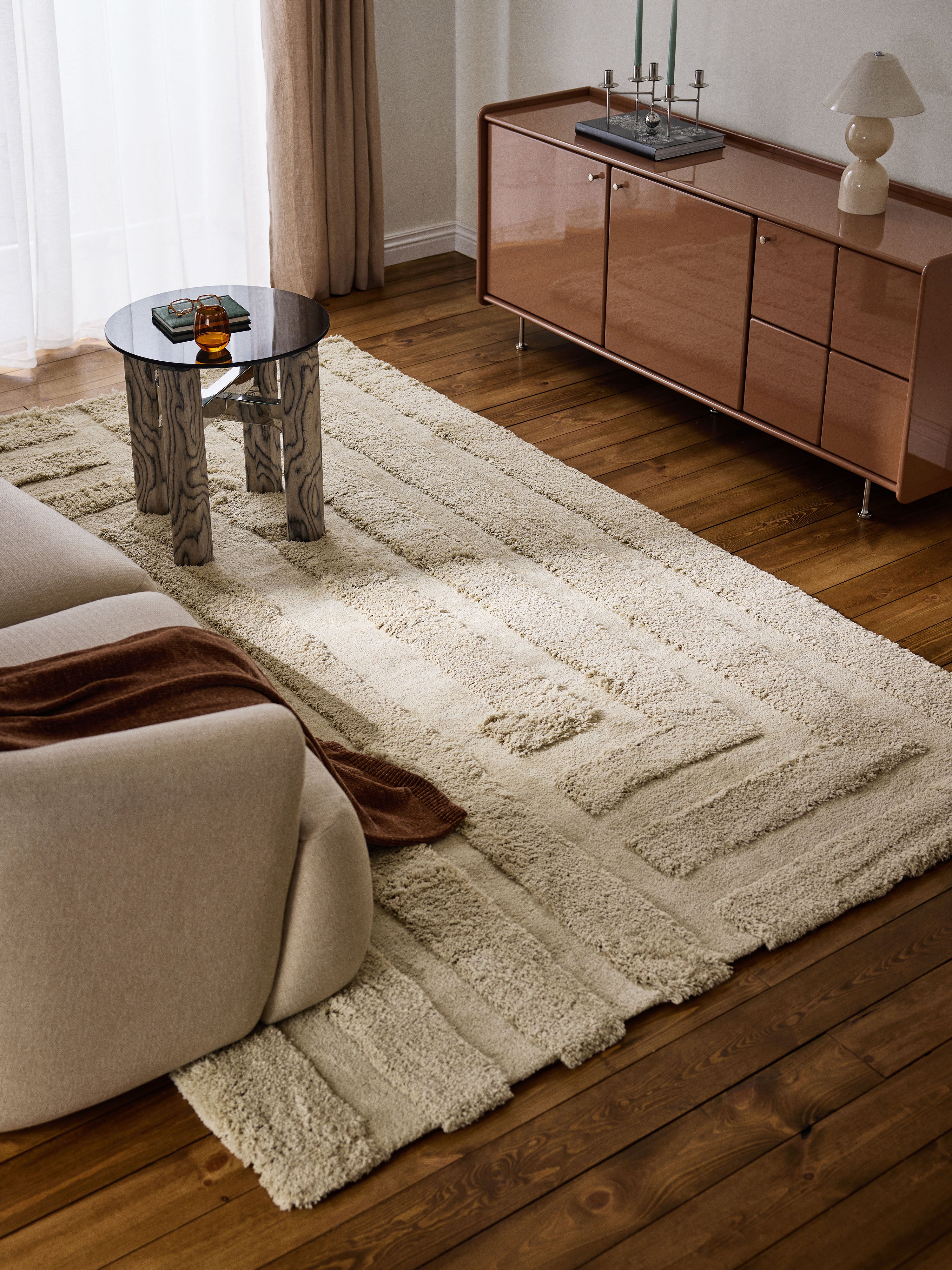 Flauschiger Hochflor-Teppich Genève mit erhabener Hoch-Tief-Struktur